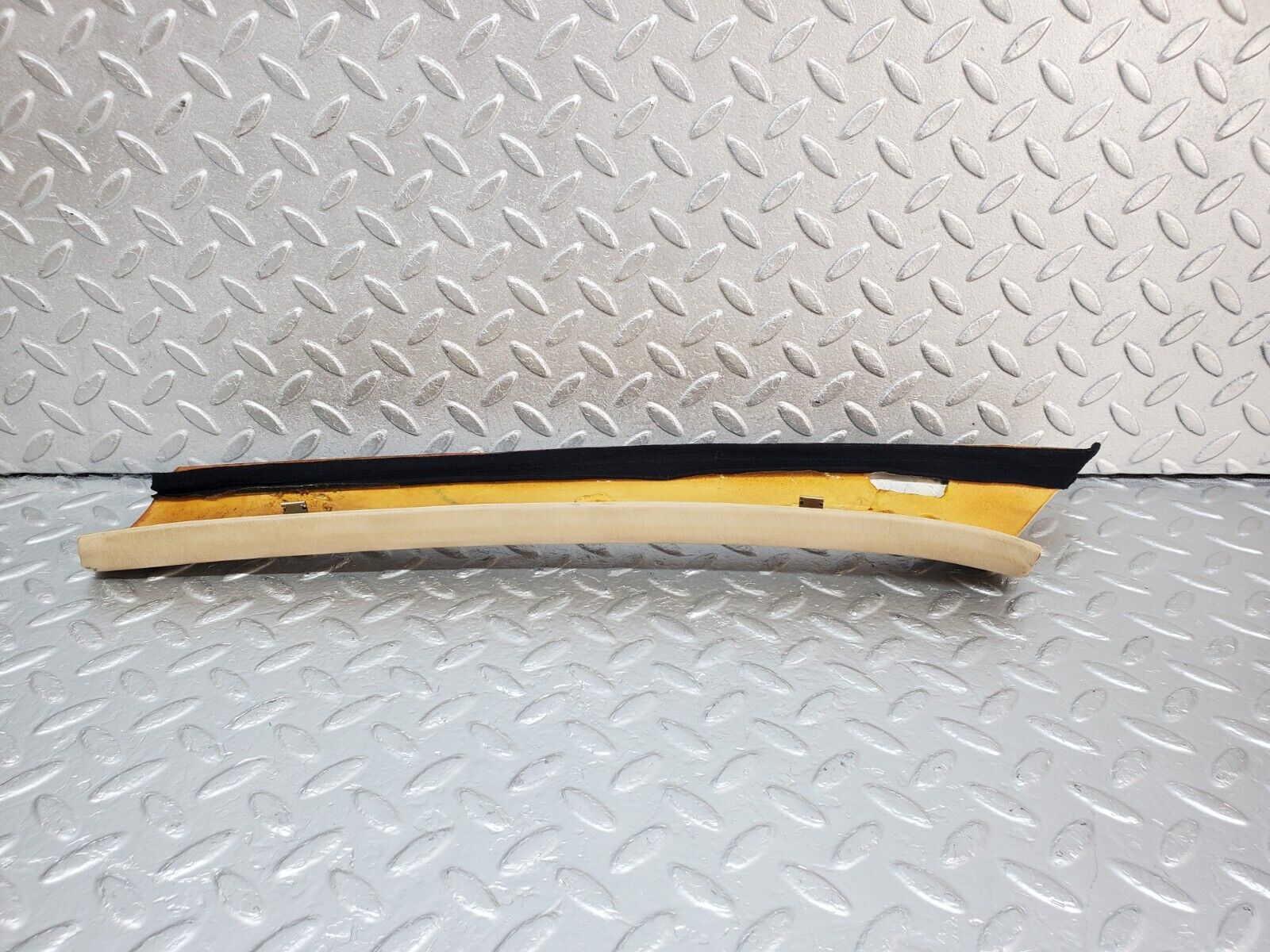 45563 Mercedes-Benz W126 420SE A Pillar Cover Trim Right Side Beige