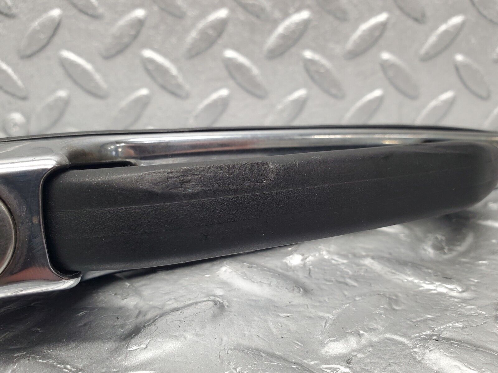 46385 Mercedes-Benz C123 280CE Coupe Left Door Exterior Handle No Key