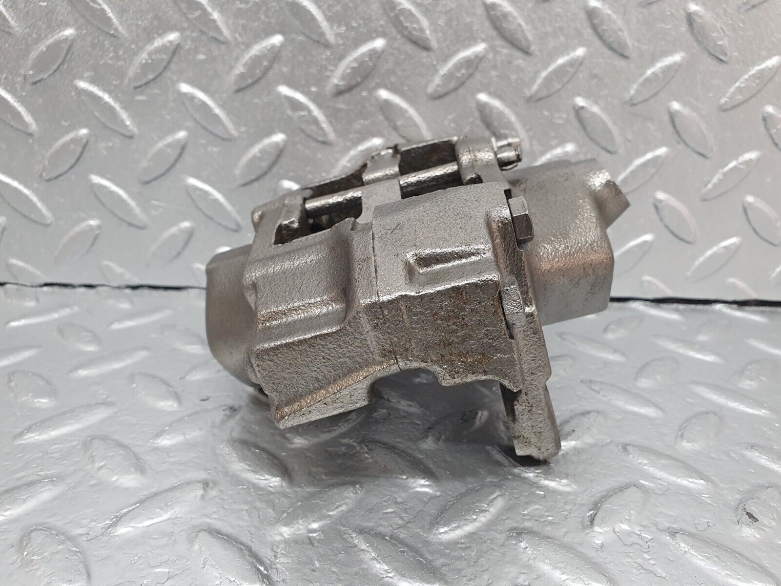 42114 Mercedes-Benz W202 C200 Rear Left Brake Caliper ATE 32