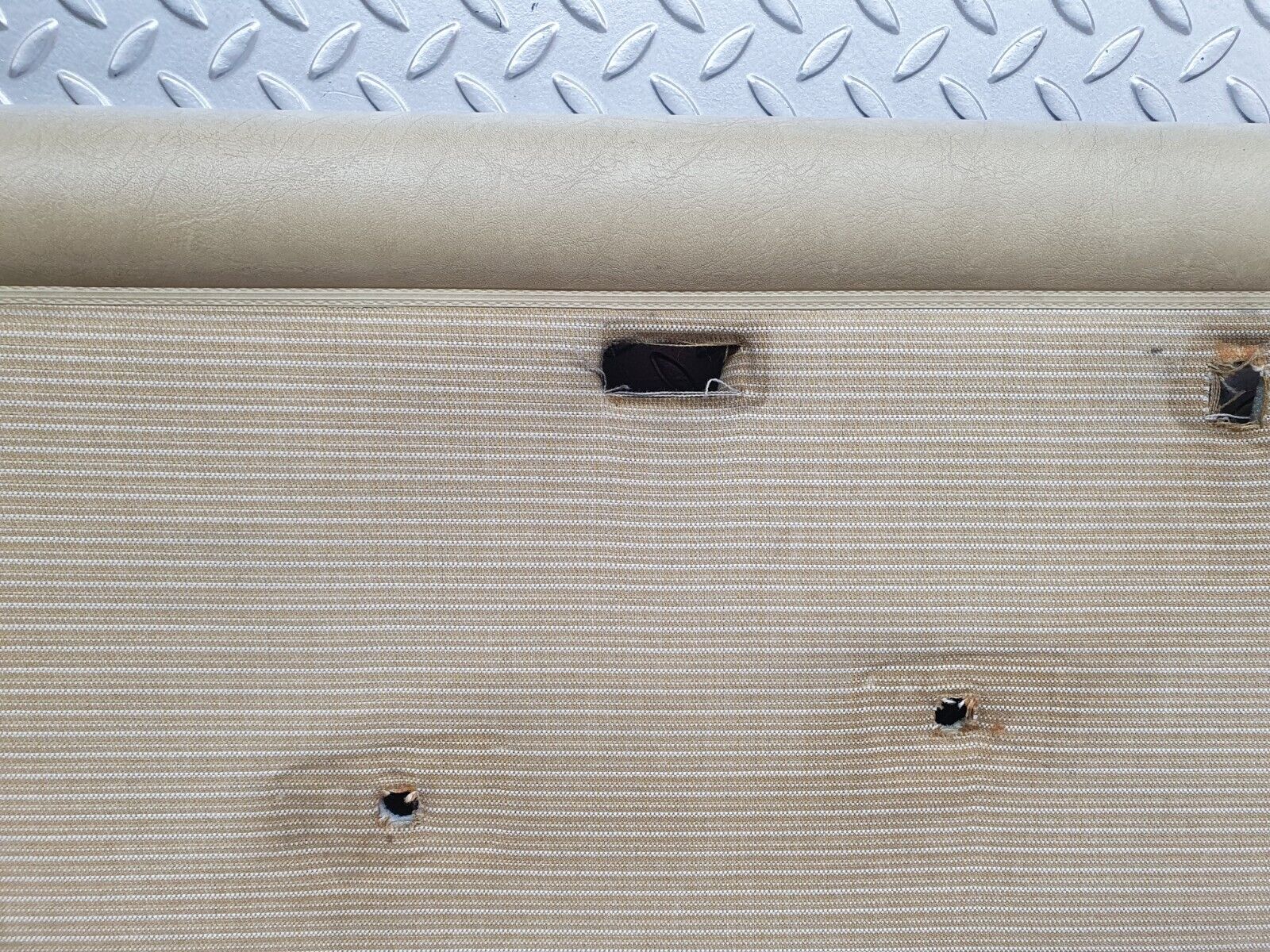 44050 Mercedes-Benz C123 230CE Coupe Left Door Card Beige