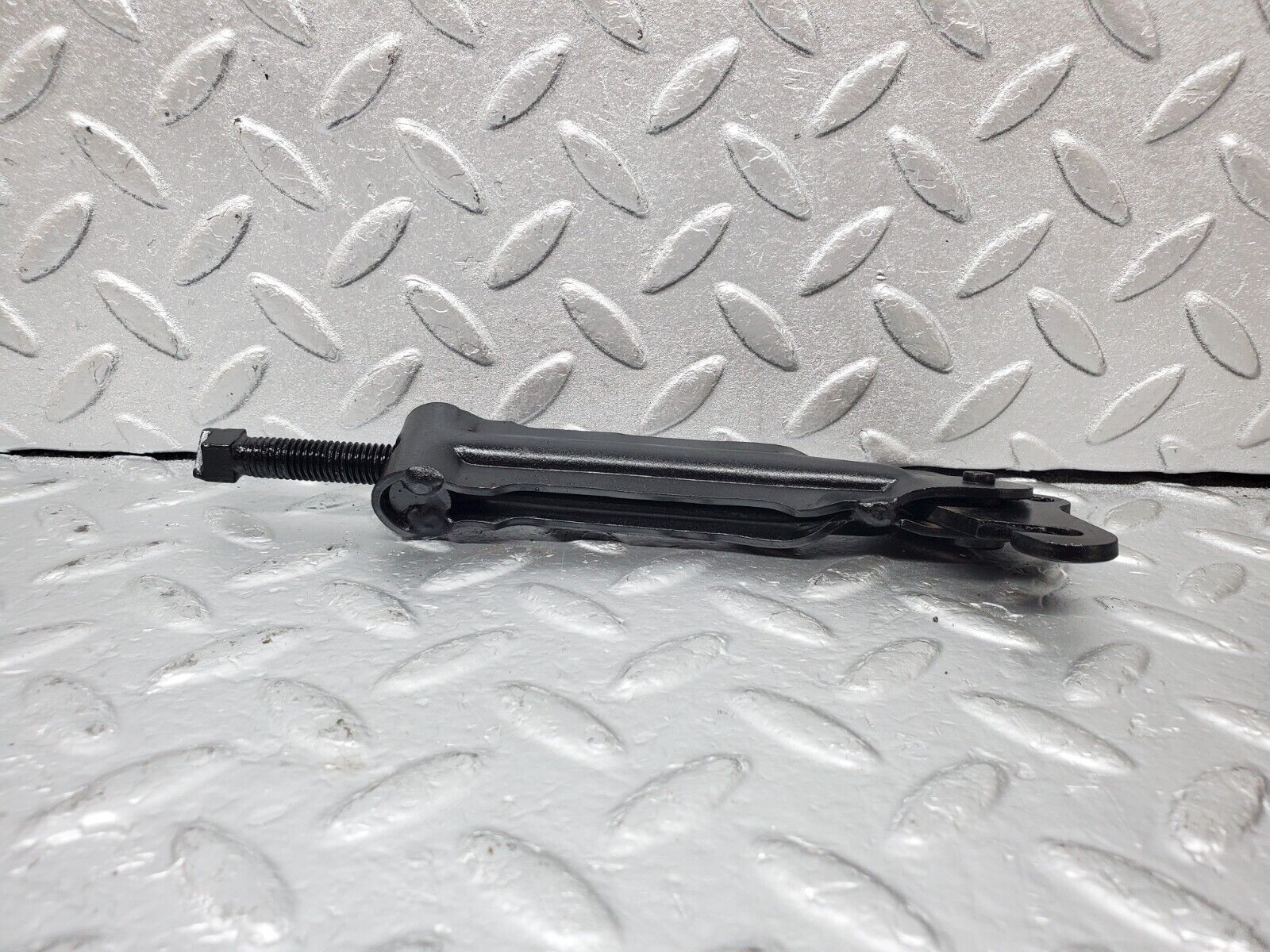 44499 Mercedes-Benz W123 280E Handbrake Adjusting Handbrake Regulator