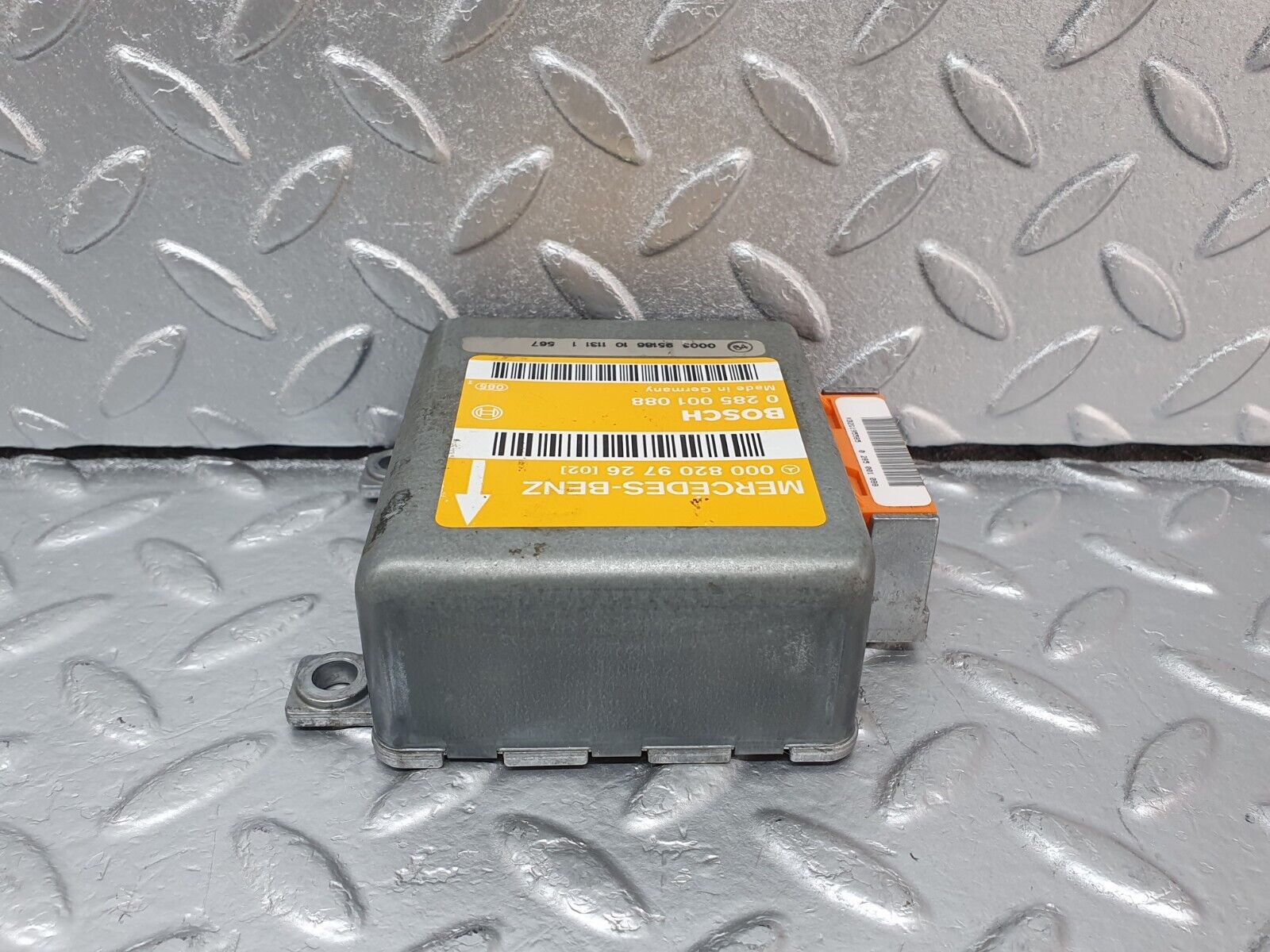 42158 Mercedes-Benz R129 320SL Coupe Crash Sensor Bosch 0008209726 0285001088