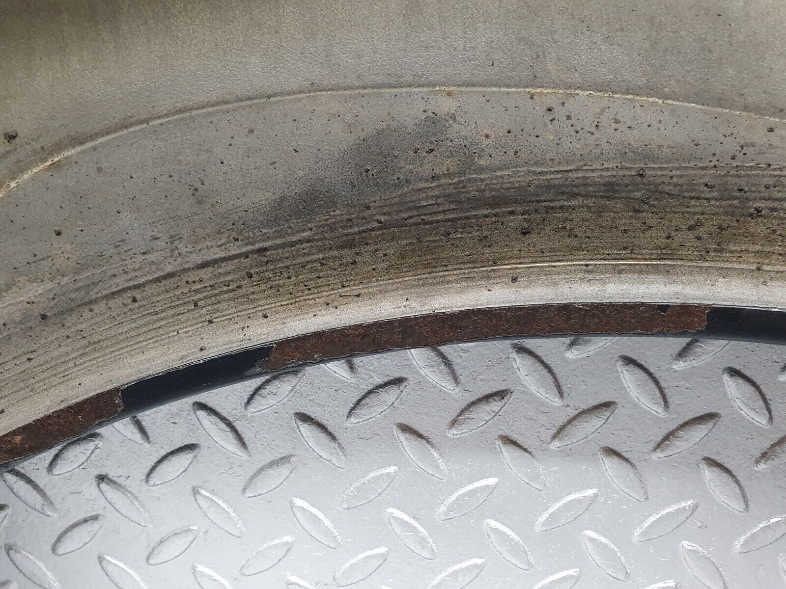 41818 Mercedes-Benz W202 C200 Front Right Fender Wing