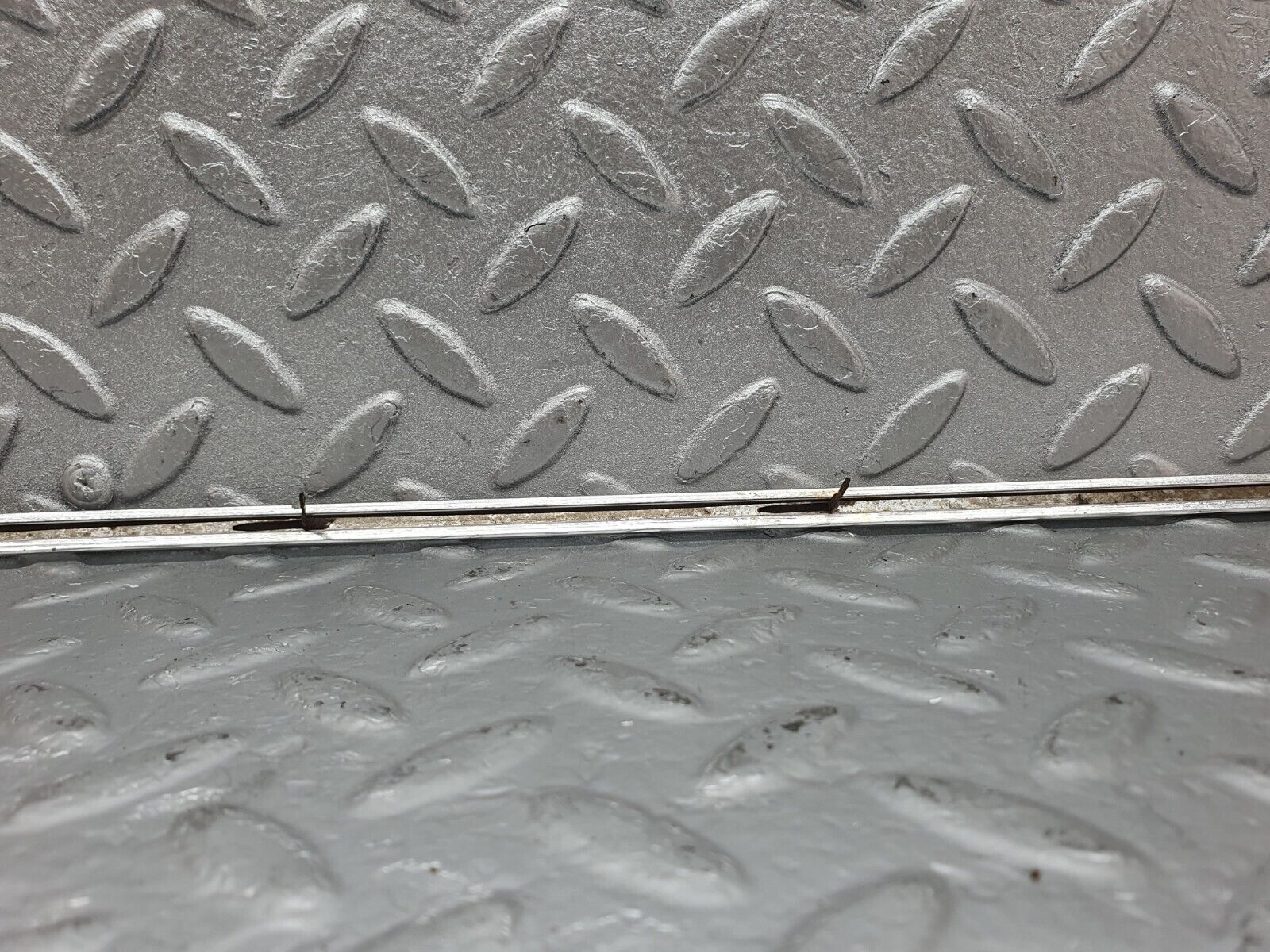 43472 Mercedes-Benz W108 280SE Right Door Card Chrome Trim