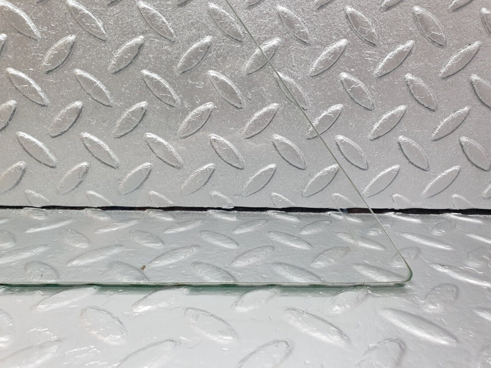 43223 Mercedes-Benz W108 280SE Rear Right Quarter Window Glass