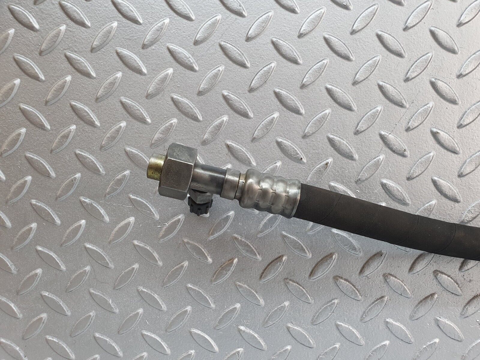 42593 Mercedes-Benz R129 320SL Coupe Air Conditioning Air Dryer 1042300156