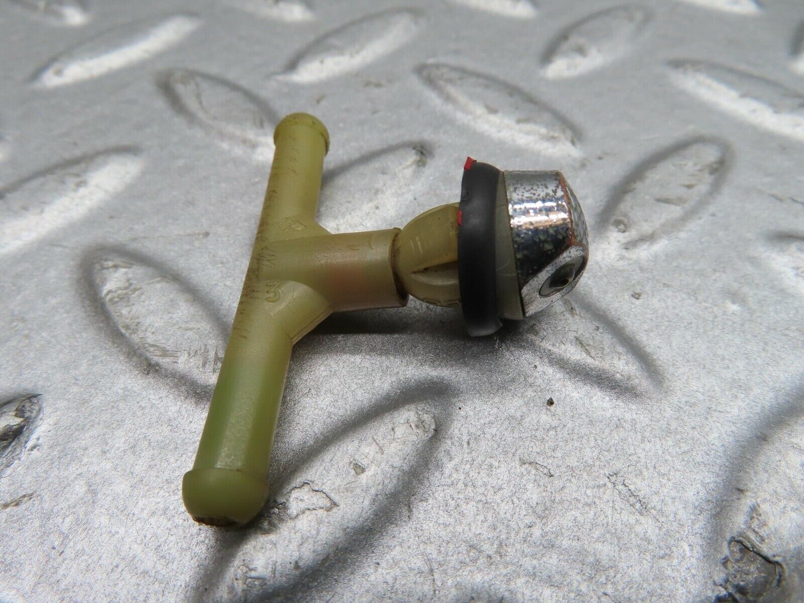 13863 Mercedes-Benz R107 450SL Windscreen Washer Nozzle