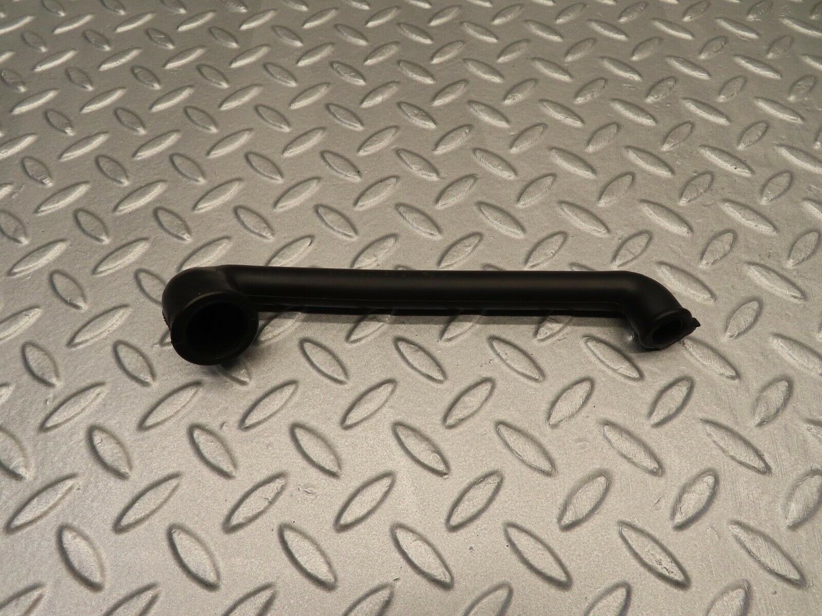 11816 Mercedes-Benz R107 450SL Crankcase Breather Hose 1170940391