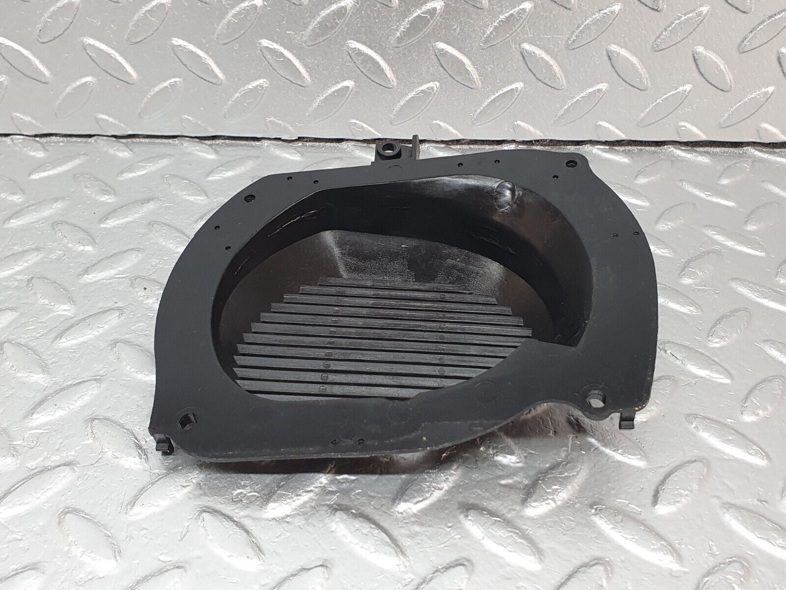 41743 Mercedes-Benz W202 C200 Rear Left Door Speaker Cover 2028270783