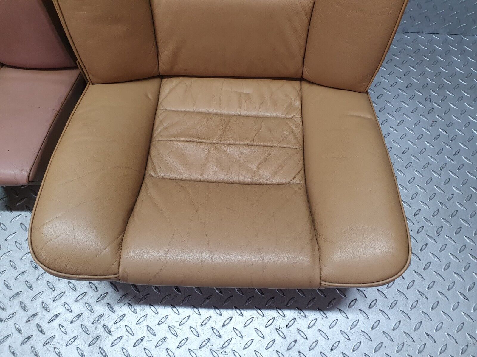 43843 Mercedes-Benz C126 380SEC Coupe Rear Seat Set Leather 1269201416