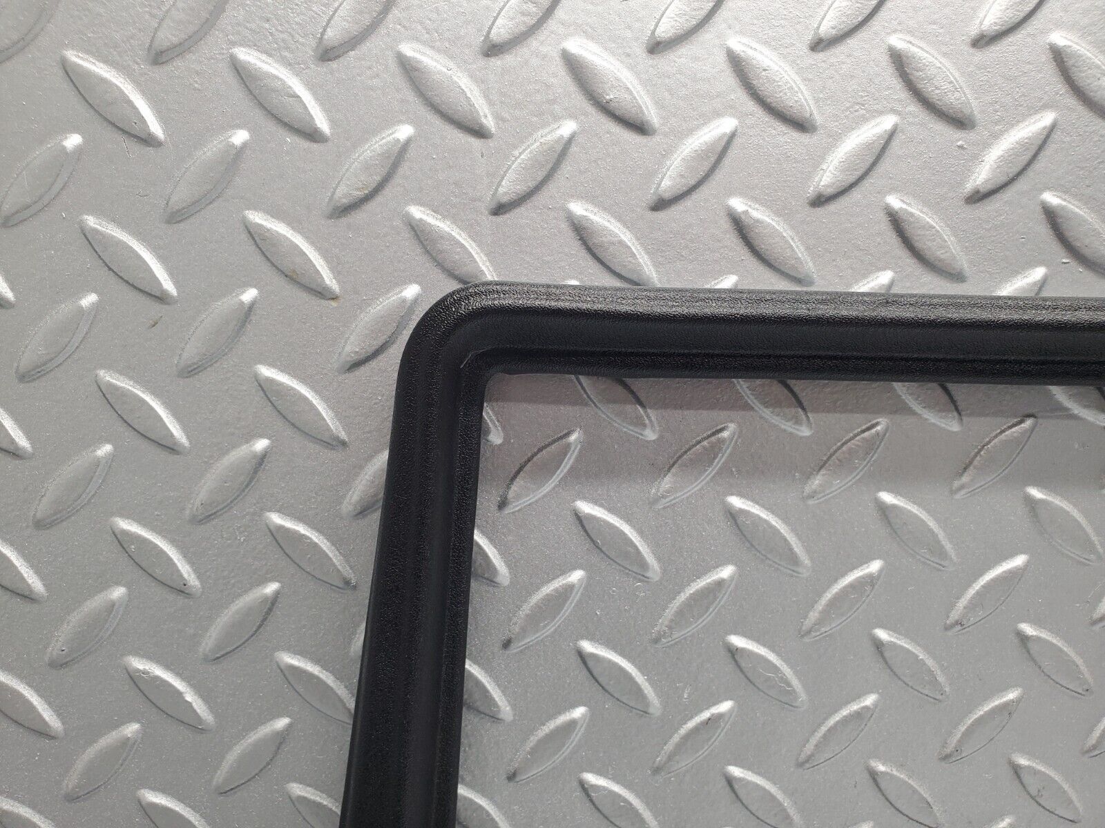 46252 Mercedes-Benz W124 280E Rear Right Door Window Frame Trim 1247350271