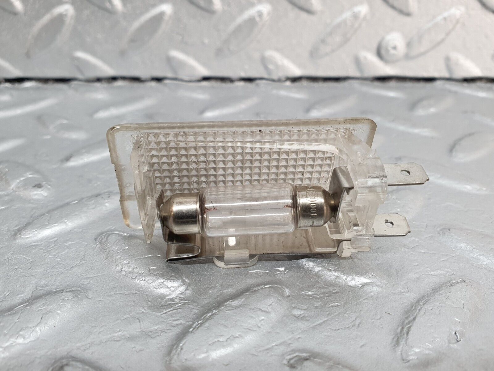 42043 Mercedes-Benz W202 C200 Glove Box Light 1268201301