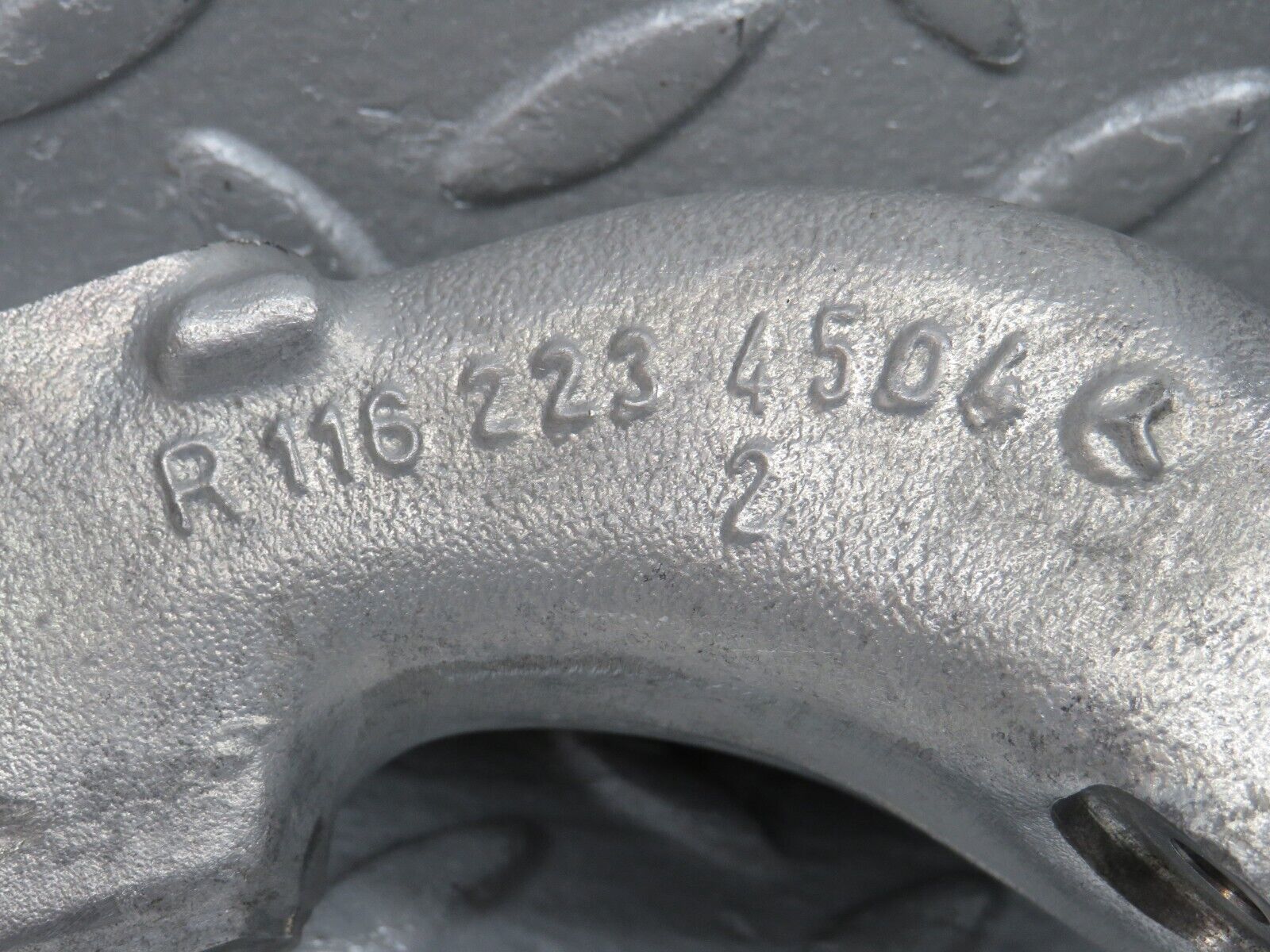 39878 Mercedes-Benz R107 350SL Engine Mount Bracket Right 1162234504