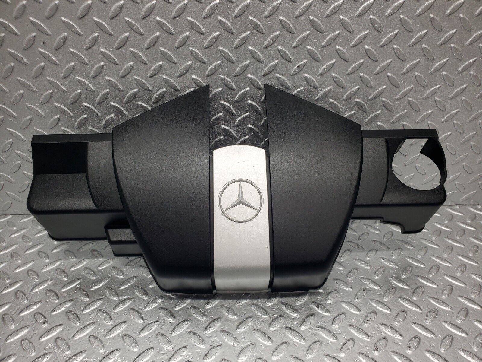 46736 Mercedes-Benz R129 320SL Coupe Engine Cover 1120100367