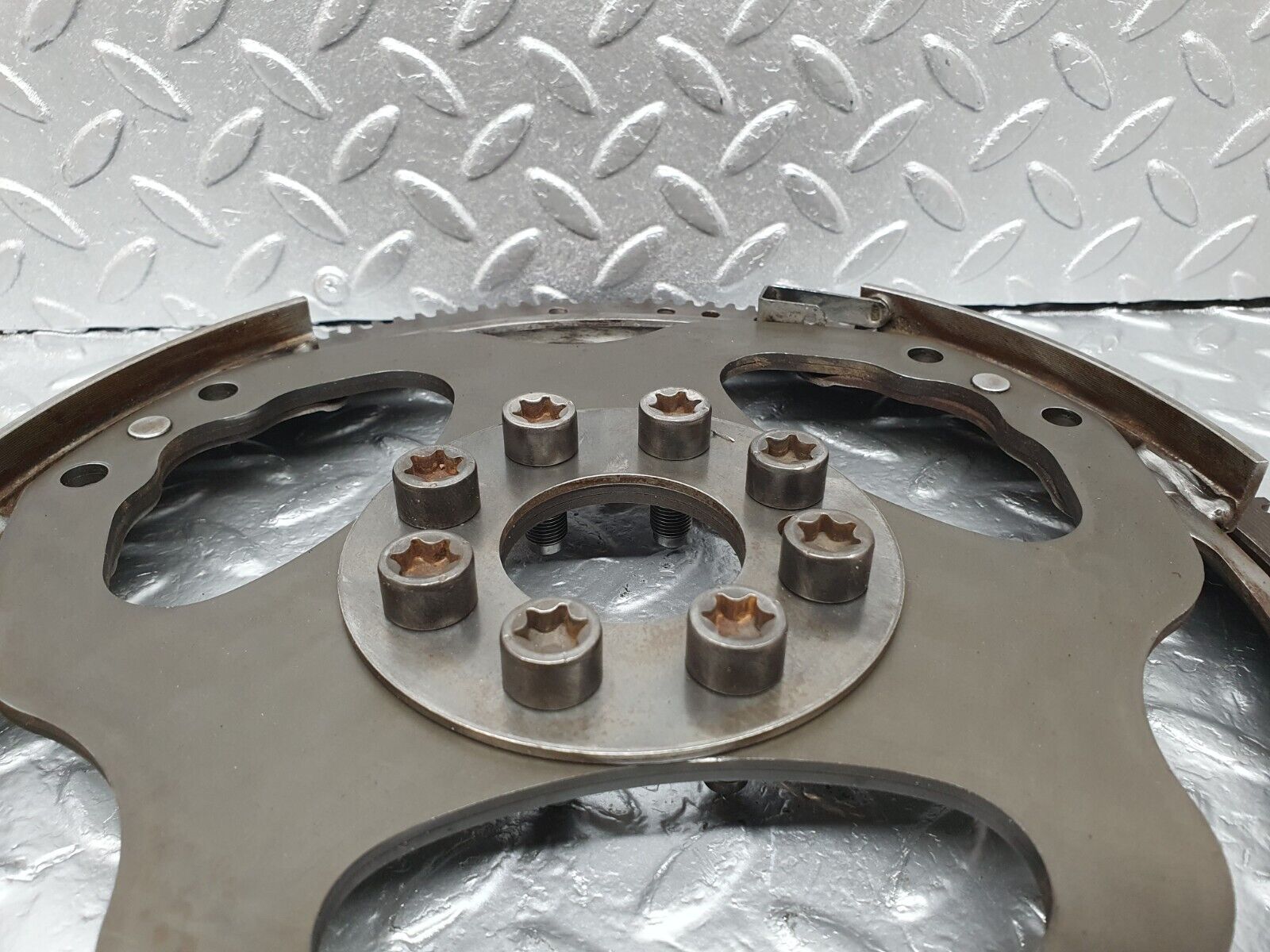 42566 Mercedes-Benz R129 320SL Coupe Flywheel Starter Ring & Bolts 1040300112