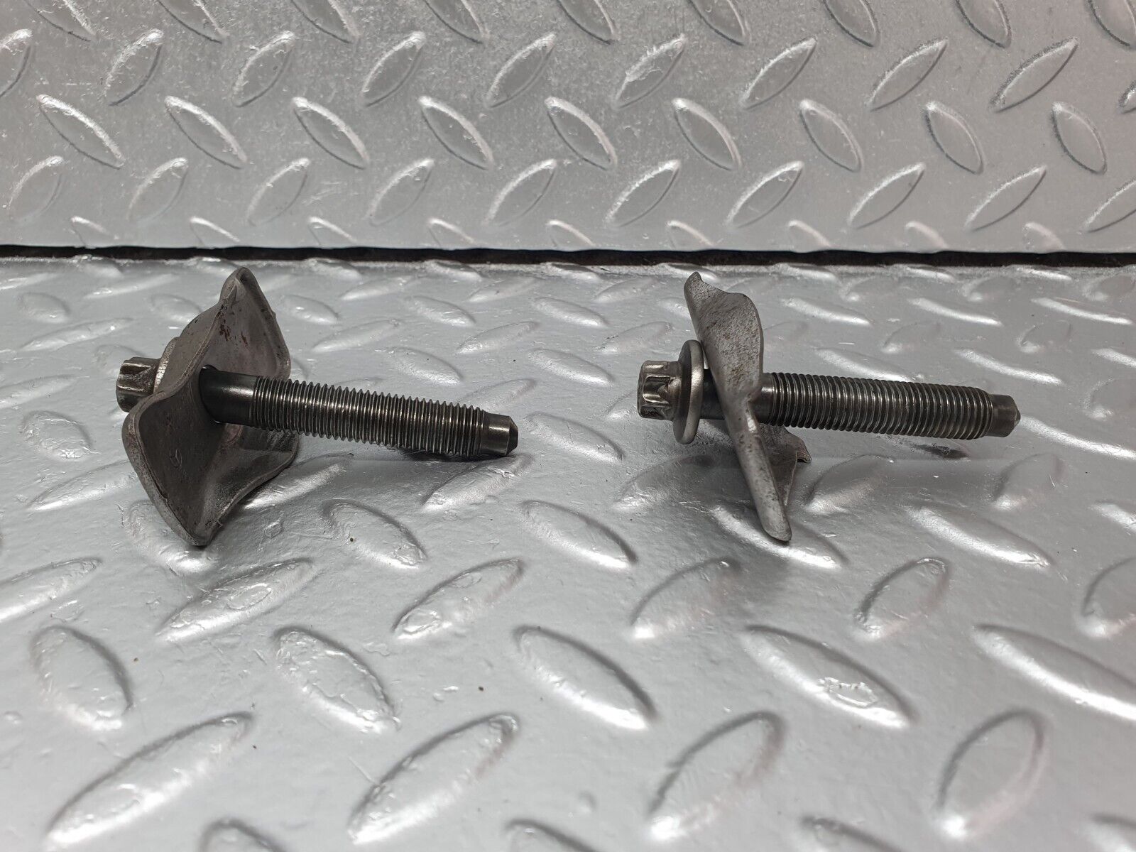 42132 Mercedes-Benz W202 C200 Rear Suspension Axle Mounting Bolt