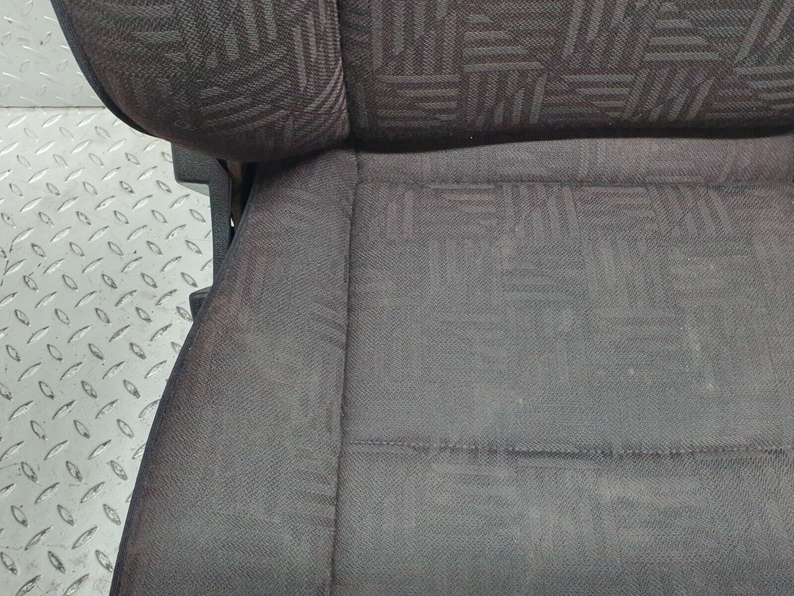 41812 Mercedes-Benz W202 C200 Front Left Passenger Seat