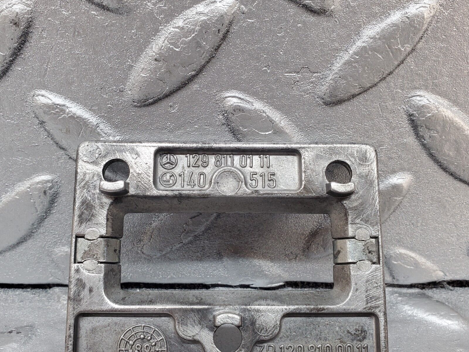 44932 Mercedes-Benz R129 300SL Coupe Rear View Mirror Bracket 1298110111