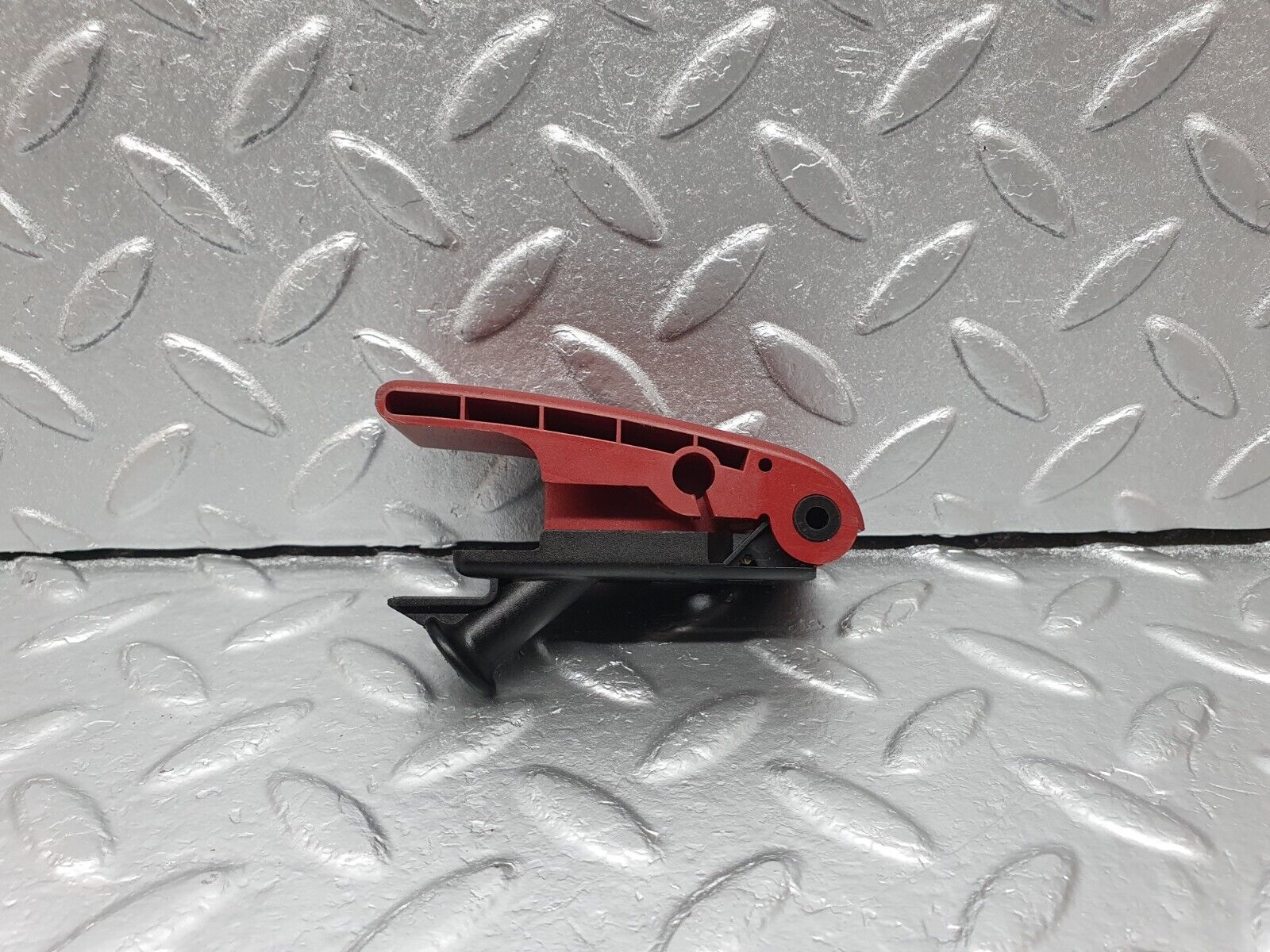 41847 Mercedes-Benz W202 C200 Bonnet Release Handle