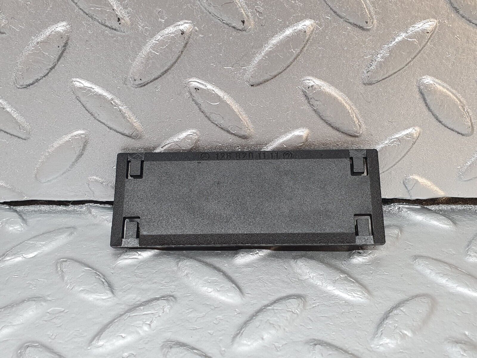 42528 Mercedes-Benz R129 320SL Coupe Windscreen Washer Nozzle Connector 1268201111