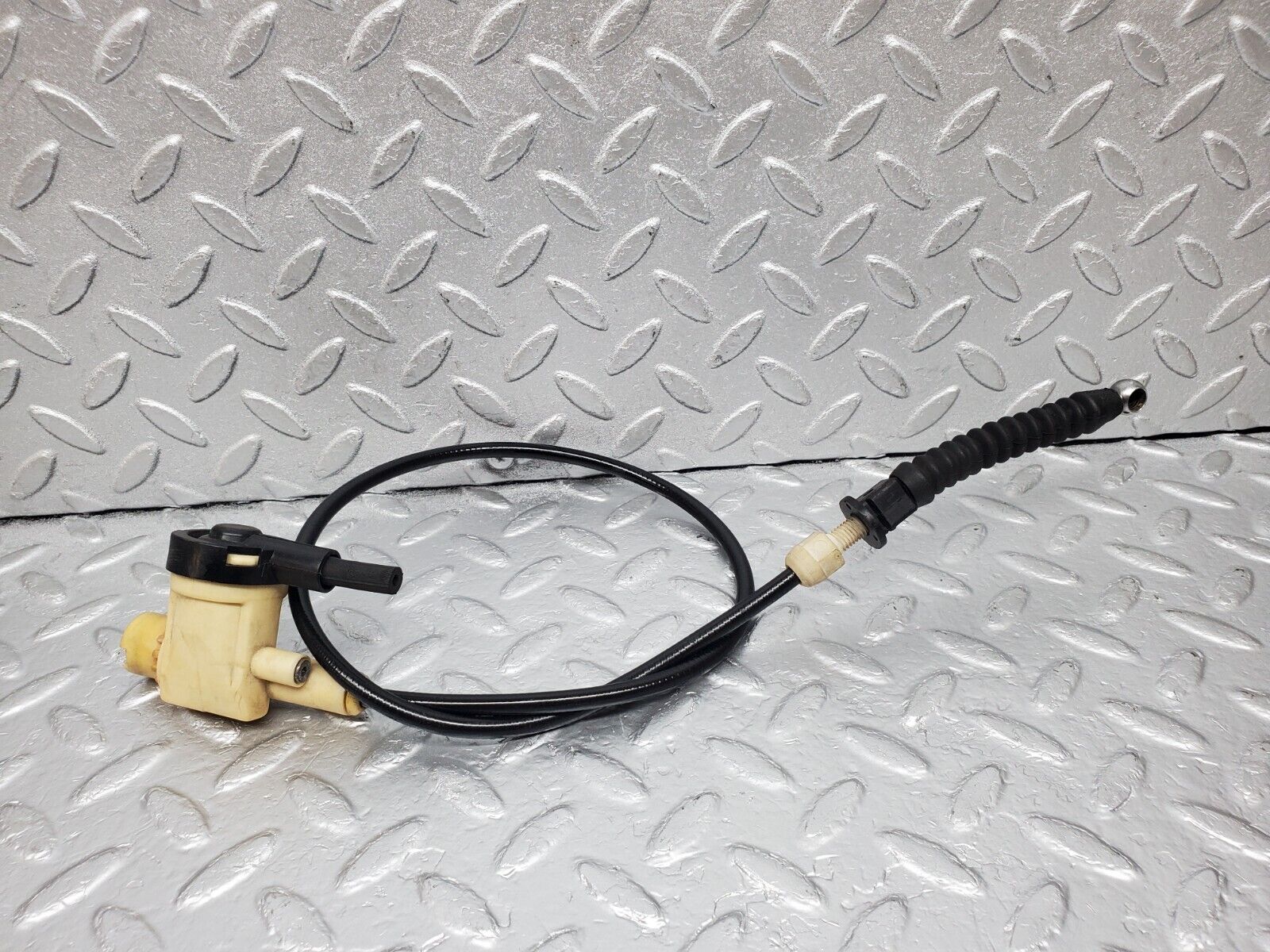 45497 Mercedes-Benz W124 260E Automatic Gearbox Cable 722.409