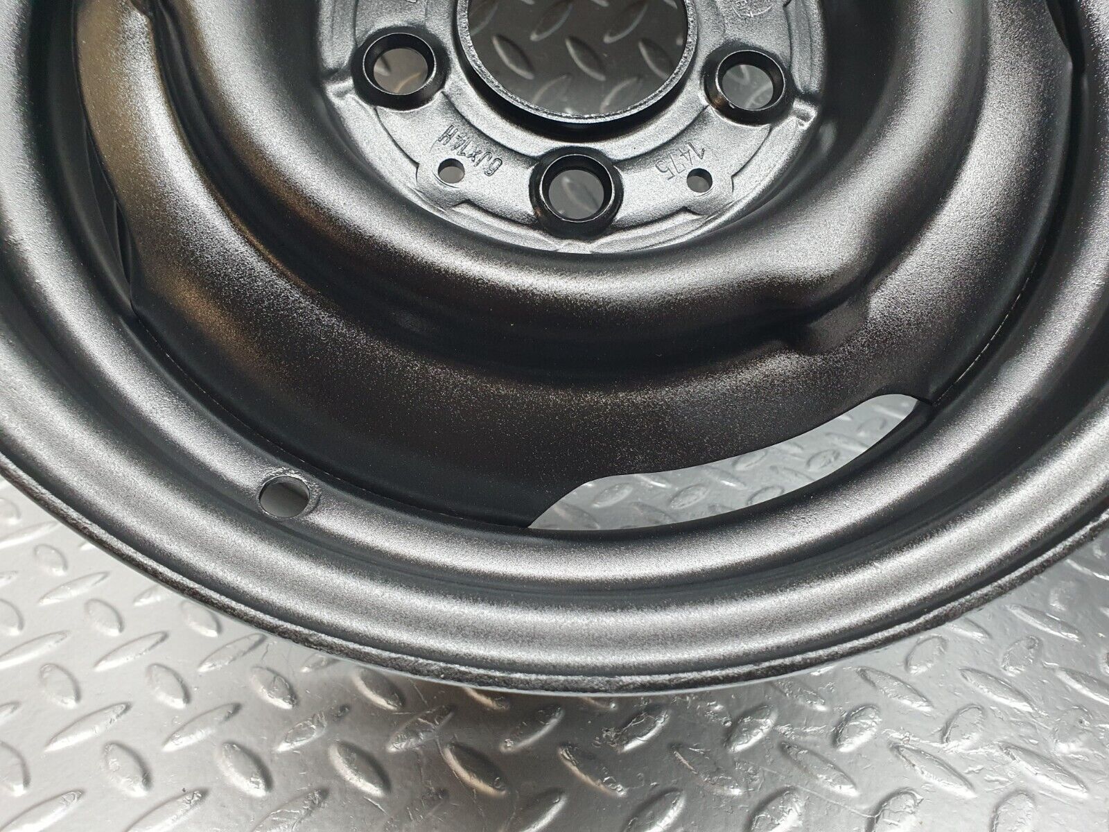 43427 Mercedes-Benz W108 280SE Steel Wheel Set 6Jx14H2 1084000002