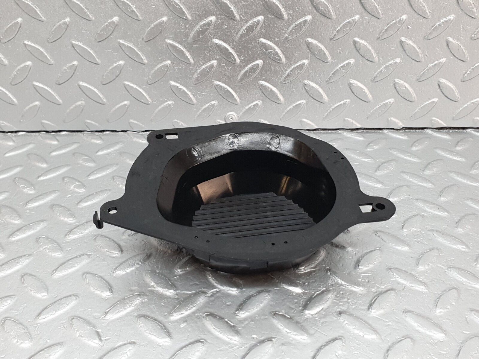 41742 Mercedes-Benz W202 C200 Front Right Door Speaker Cover 2028270683