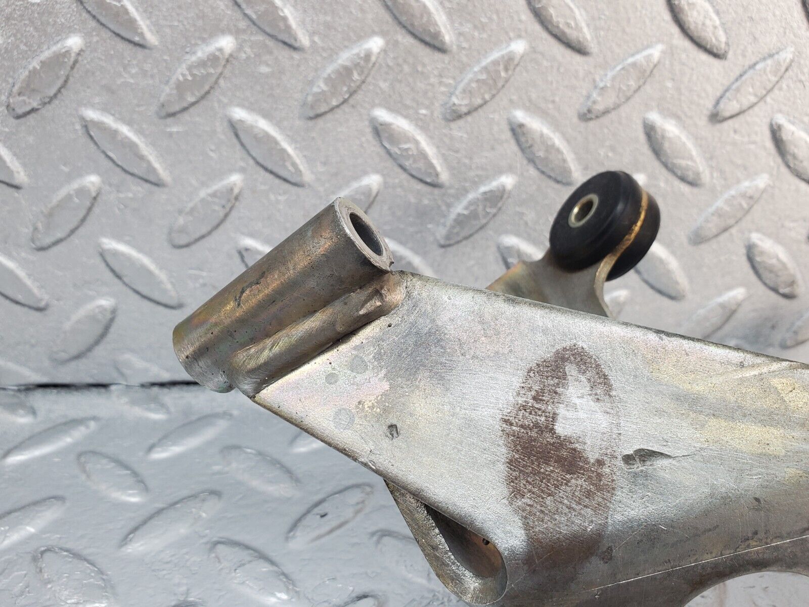 45368 Mercedes-Benz 280E M110.983 Power Steering Pump Bracket