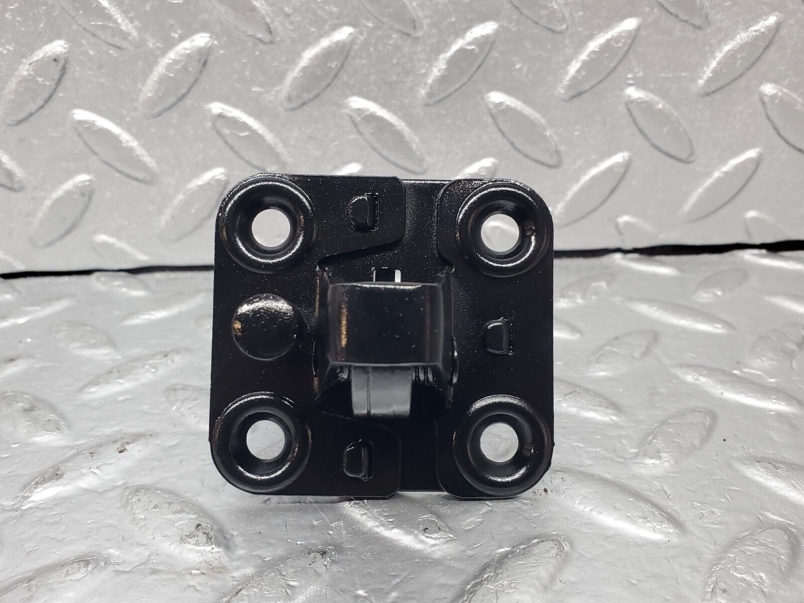 44497 Mercedes-Benz W123 280E Bonnet Lock Latch