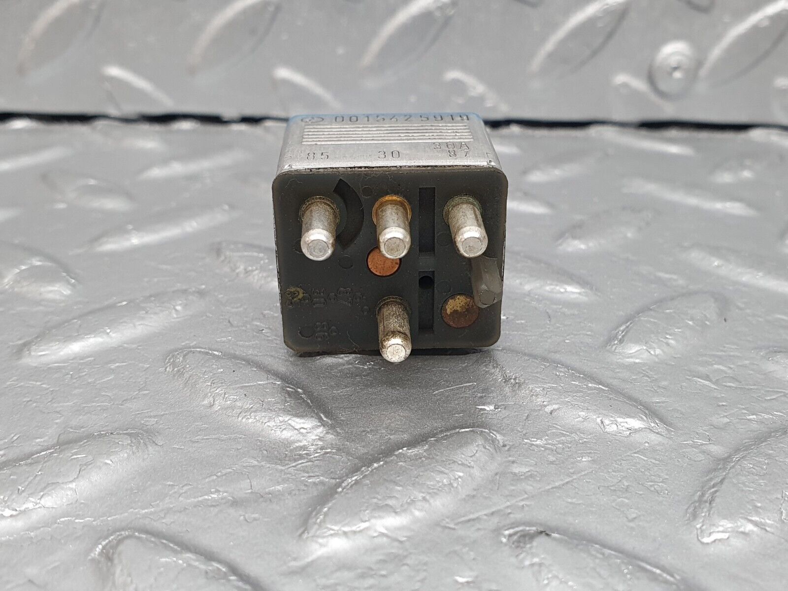41641 Mercedes-Benz W124 200E Multi Purpose Relay 0015425919