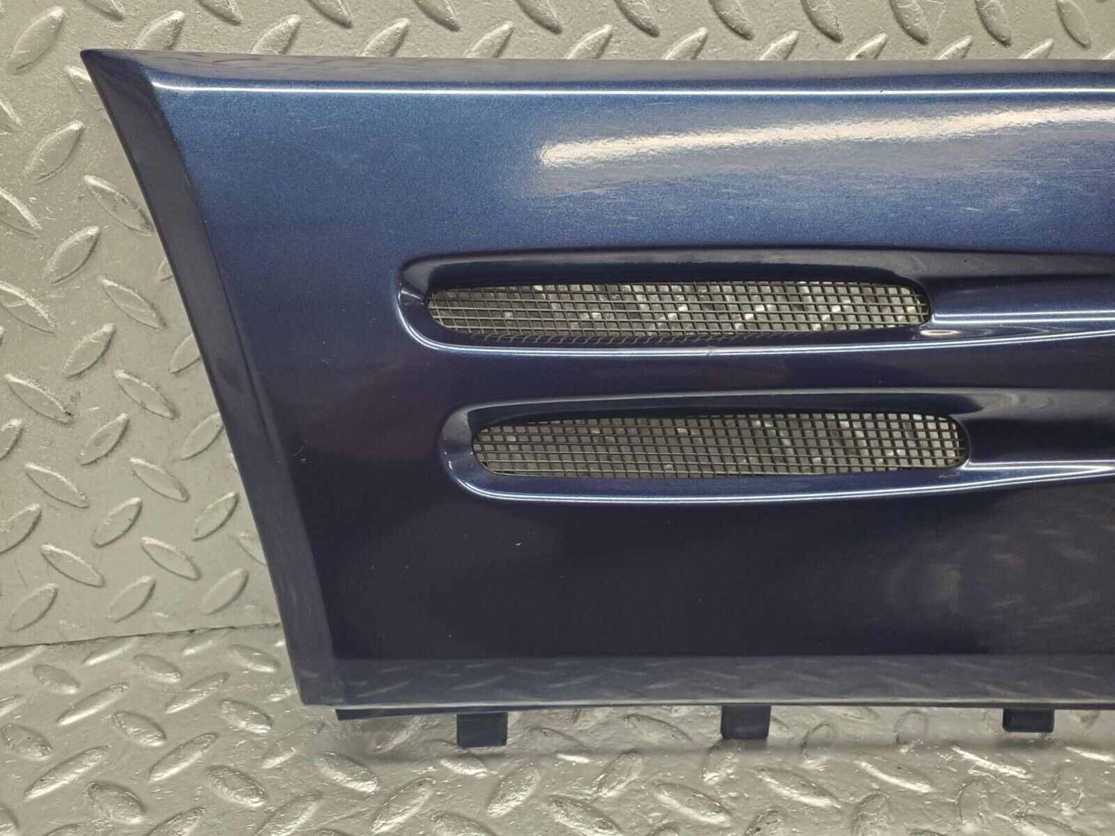 46738 Mercedes-Benz R129 320SL Coupe Front Left Fender Wing Moulding Trim 1296901740 1296900374