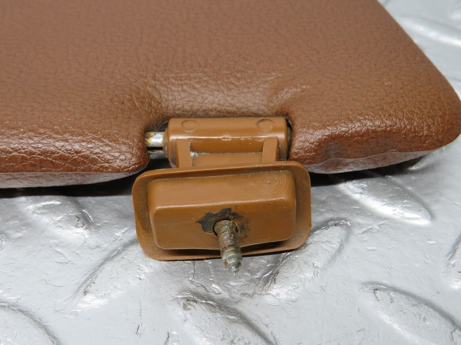 39899 Mercedes-Benz R107 350SL Sun Visor Right Side Brown