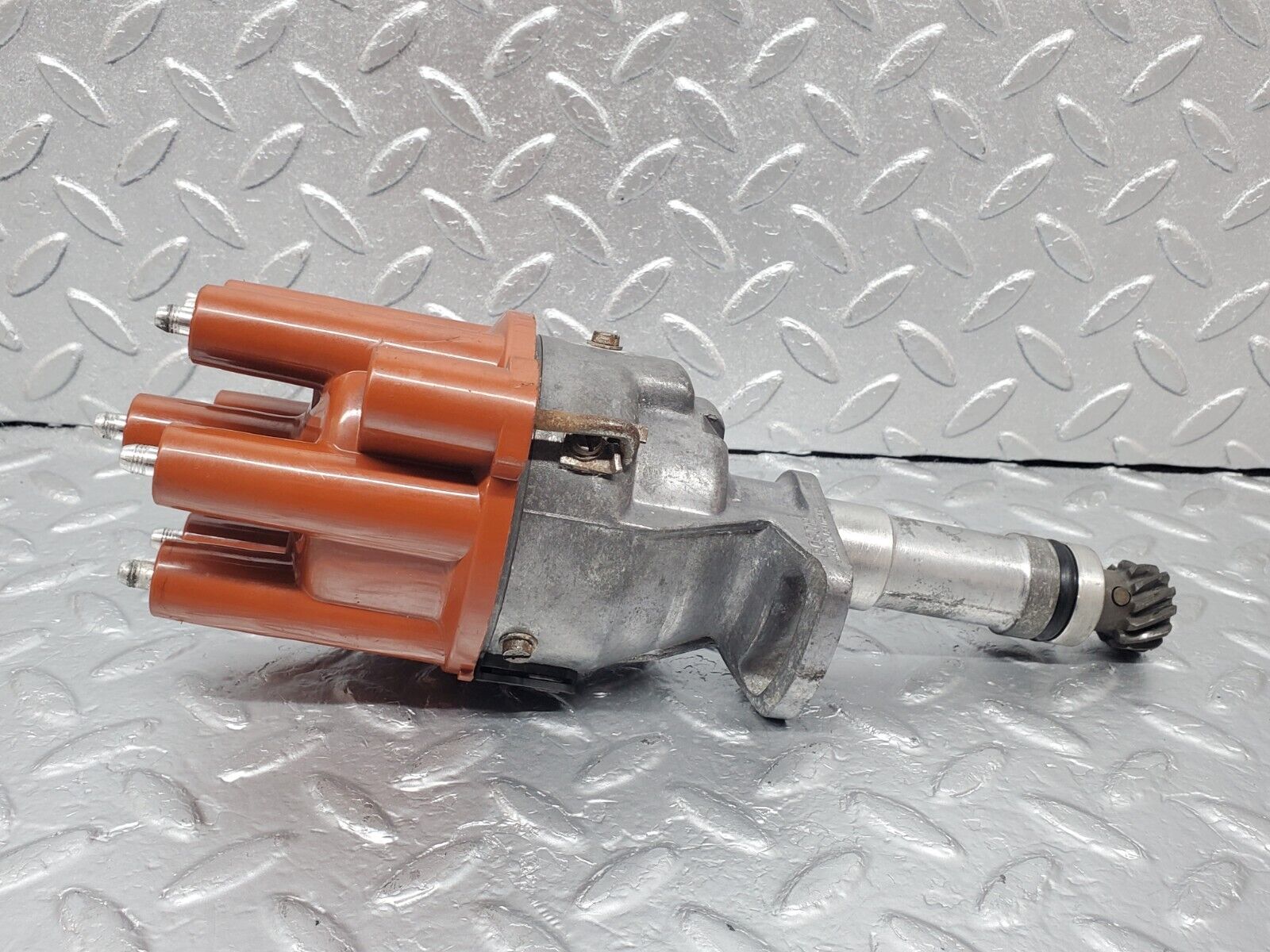 44302 Mercedes-Benz W123 280E Ignition Distributor Bosch 0237306045 0031580901