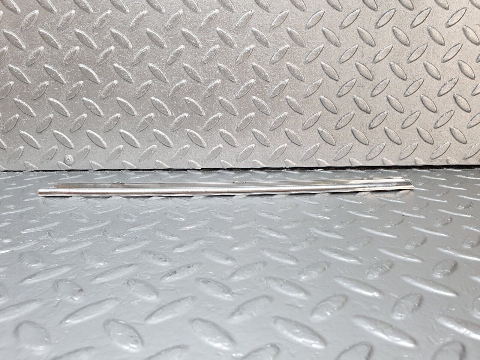 43039 Mercedes-Benz R107 Hardtop B Pillar Chrome Trim Left Side