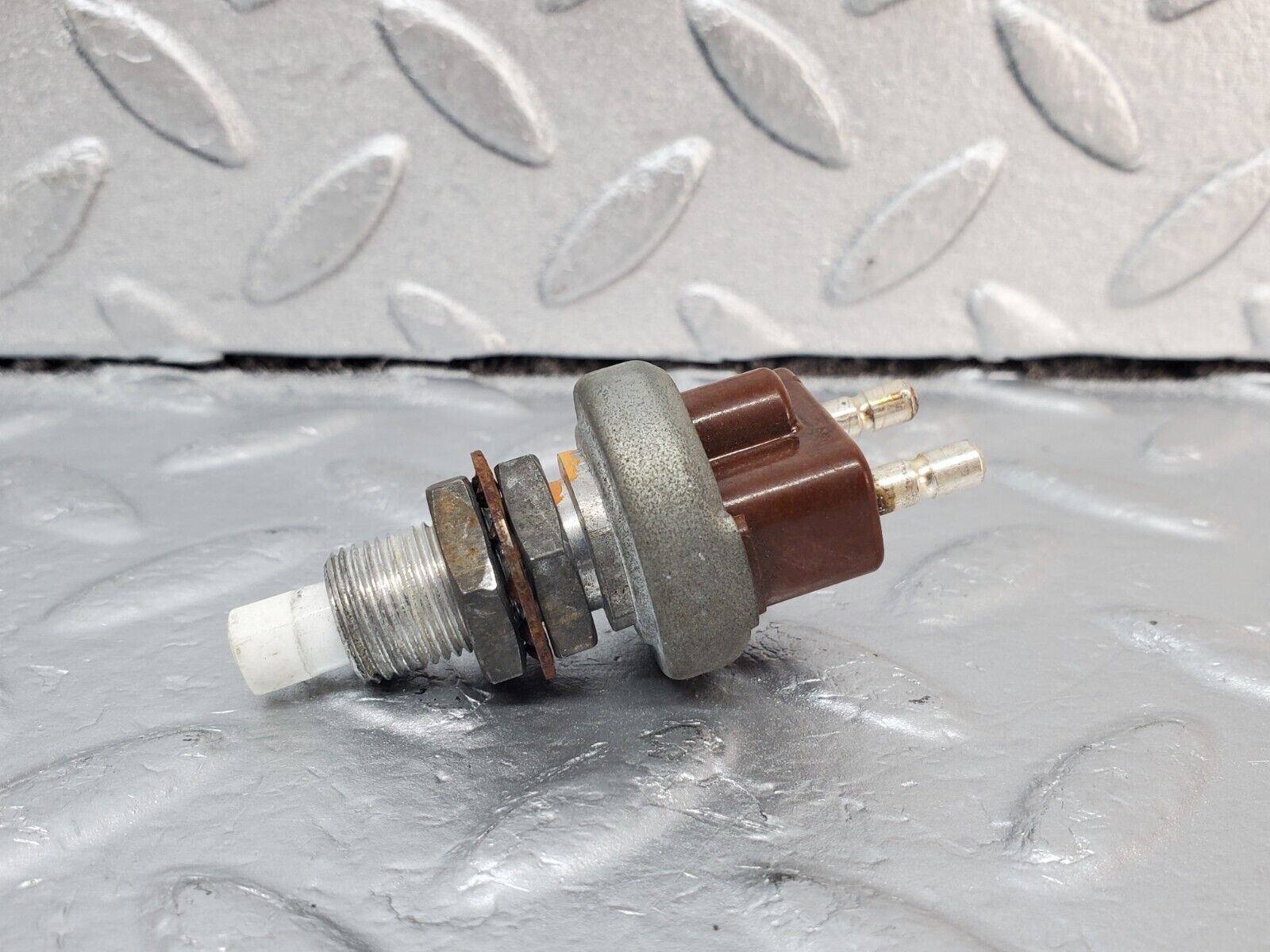 45677 Mercedes-Benz W126 420SE Brake Light Switch 190130