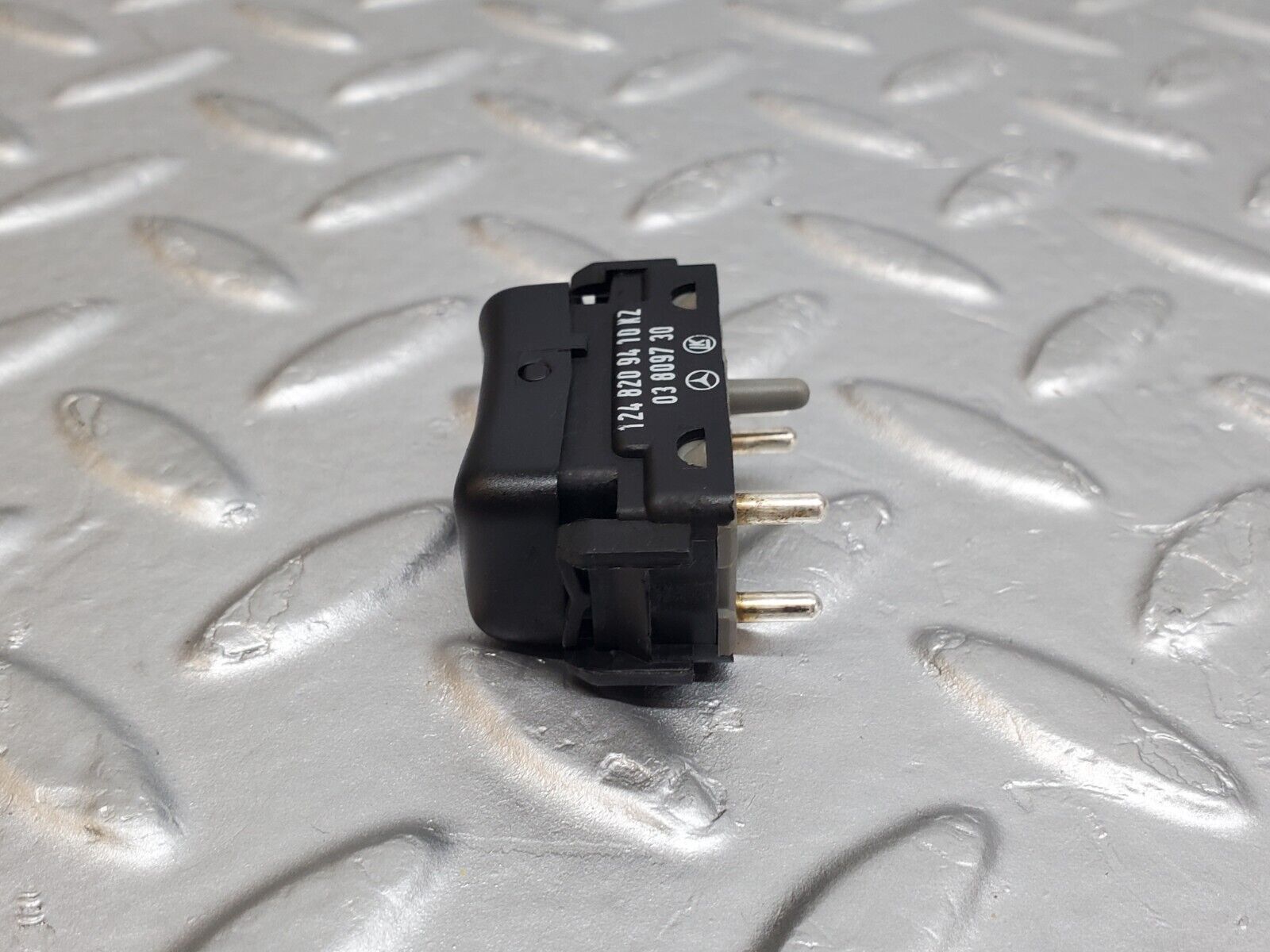 44714 Mercedes-Benz W124 220E Electric Window Switch Right Side 1248209410