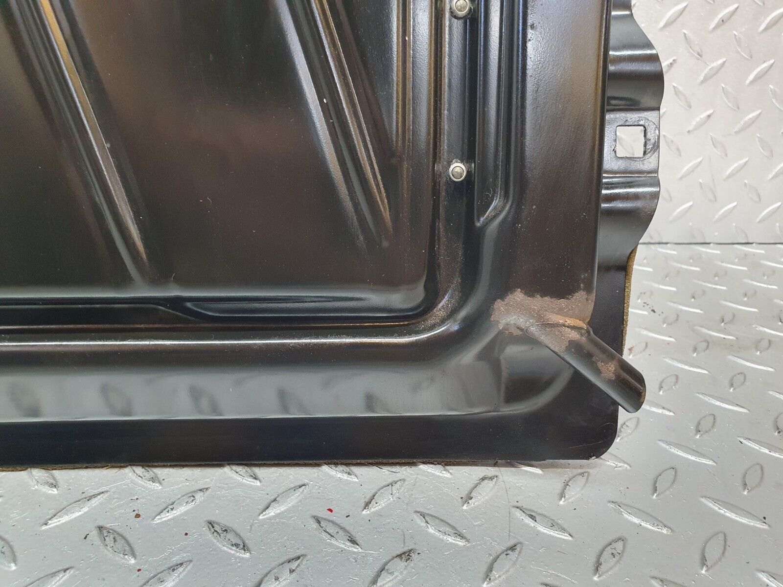 43818 Mercedes-Benz C126 380SEC Coupe Power Sunroof Frame