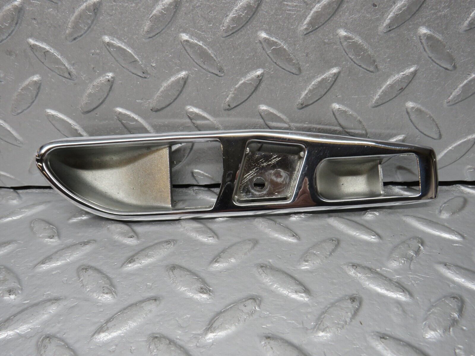 39128 Mercedes-Benz R107 500SL Interior Door Handle Chrome Surround Left