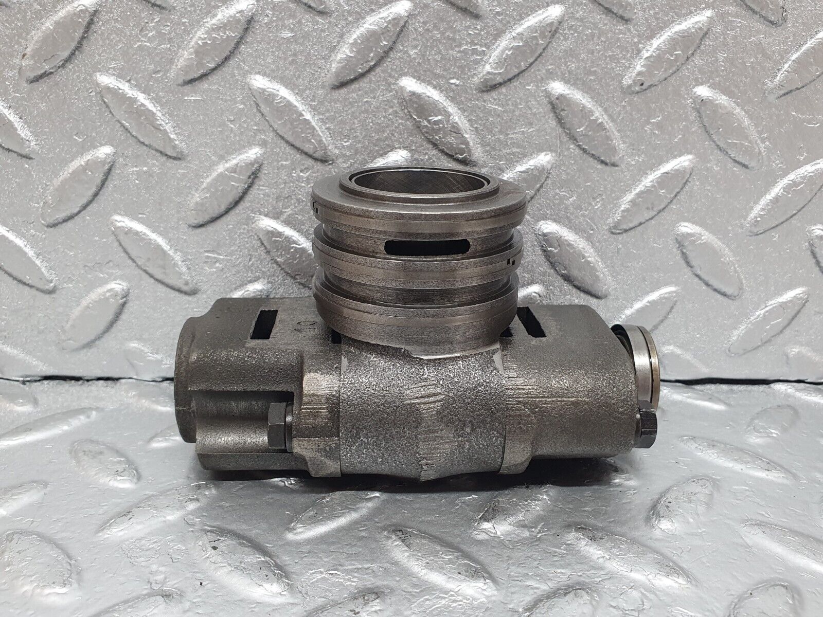 44234 Mercedes-Benz C107 350SLC Coupe Automatic Gearbox Governor 722.001 1092700174 1152771305