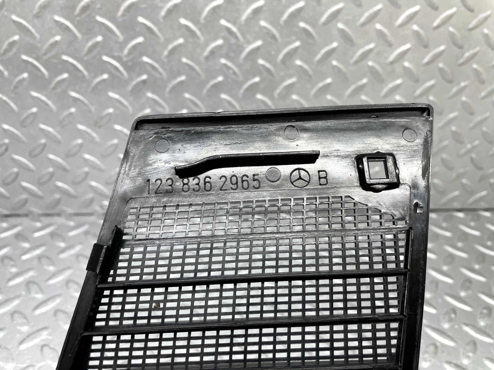 44276 Mercedes-Benz W123 280E Air Intake Grill Left Side 1238362965