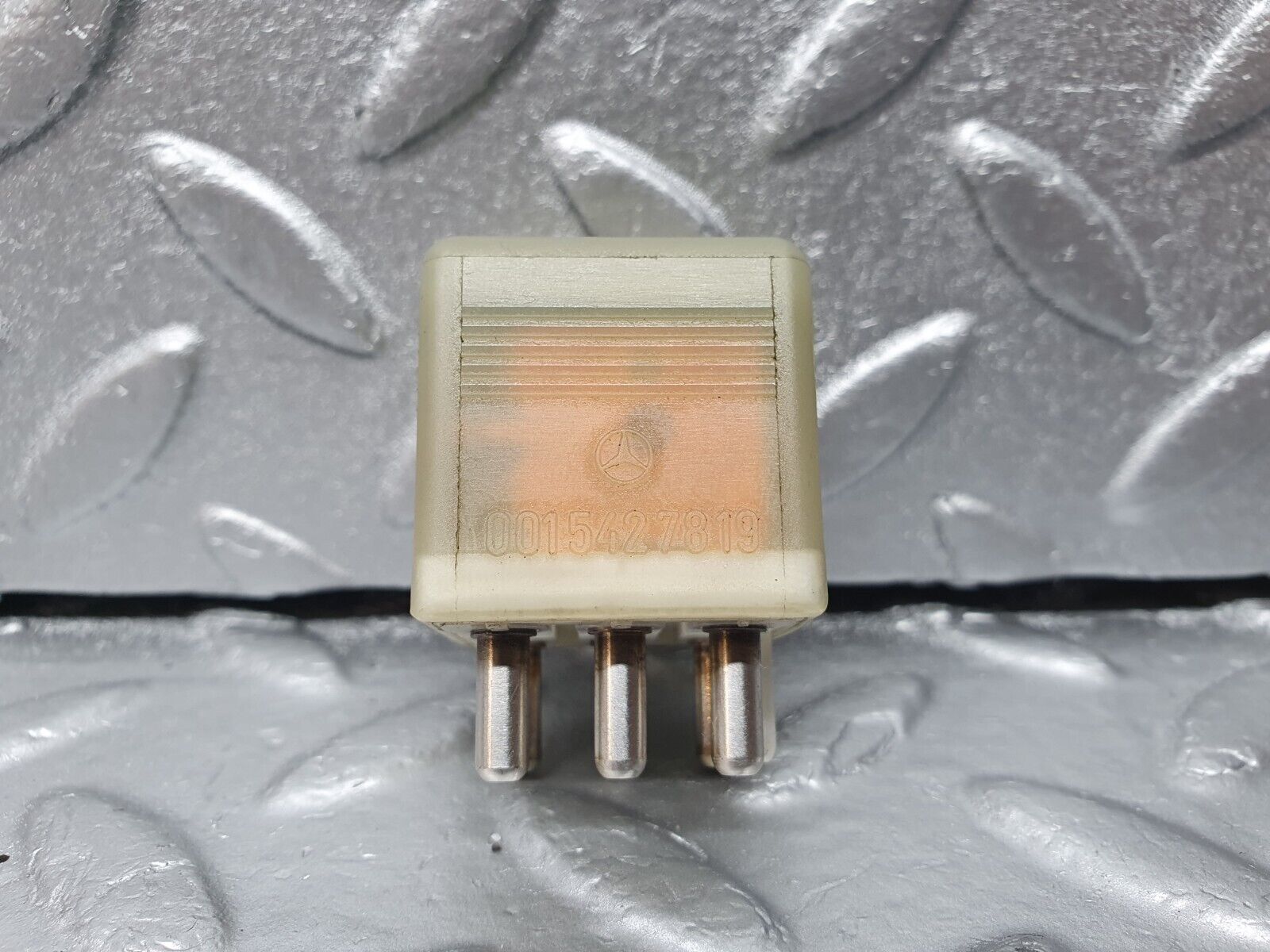 42246 Mercedes-Benz R129 320SL Coupe Door Window Control Relay 0015427819