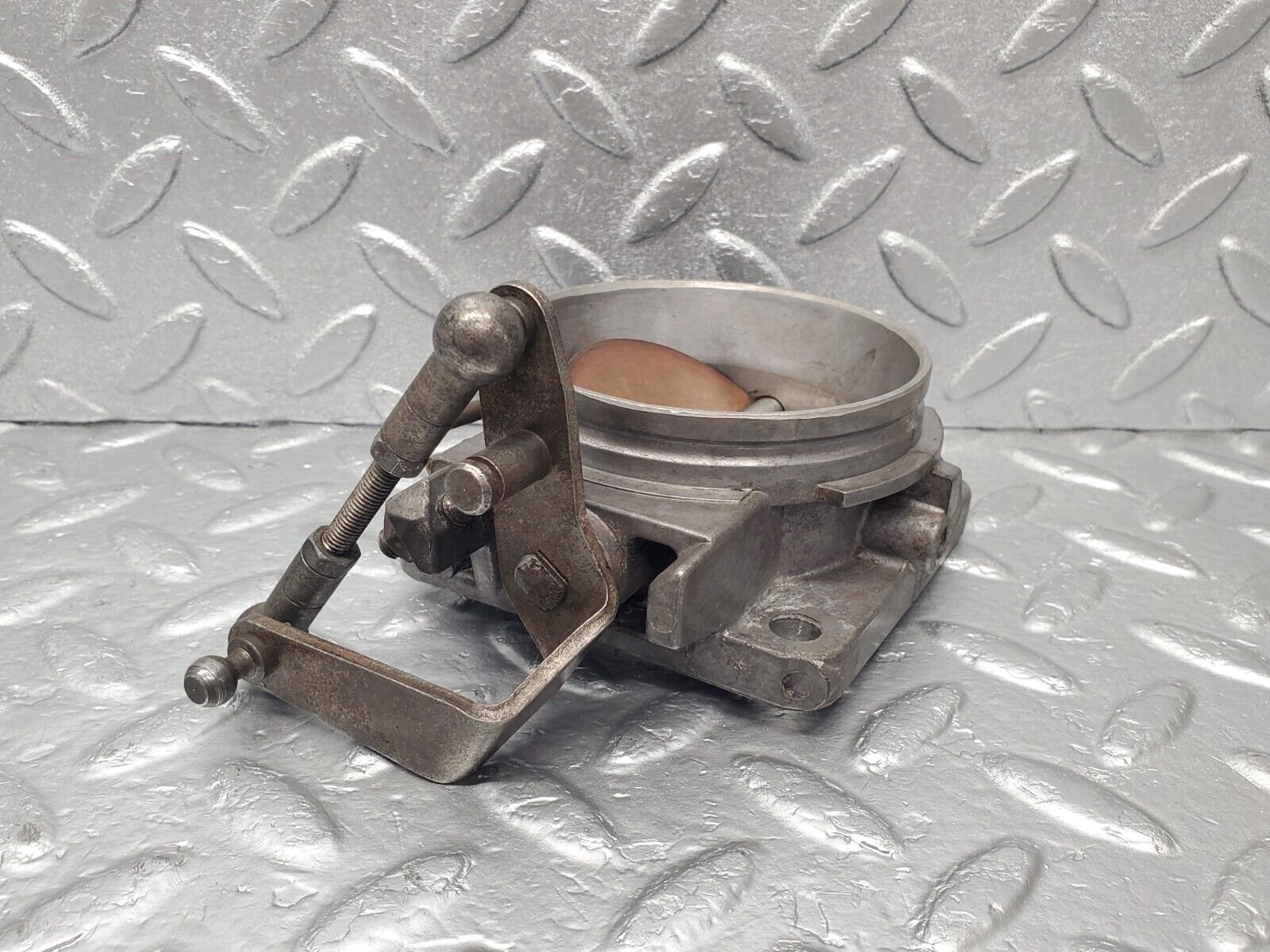 46585 Mercedes-Benz C123 280CE Coupe Throttle Body Valve