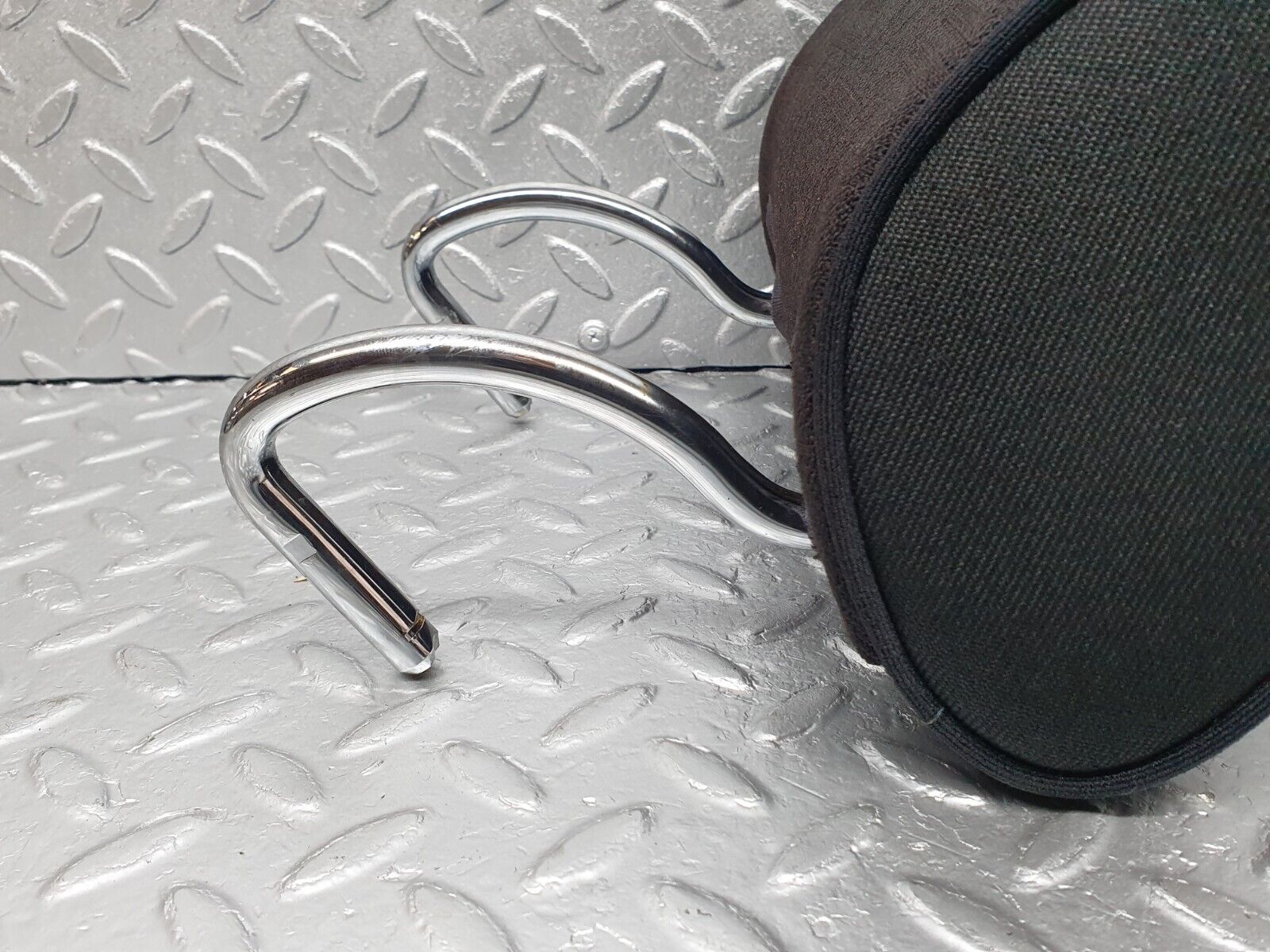 41829 Mercedes-Benz W202 C200 Rear Right Headrest