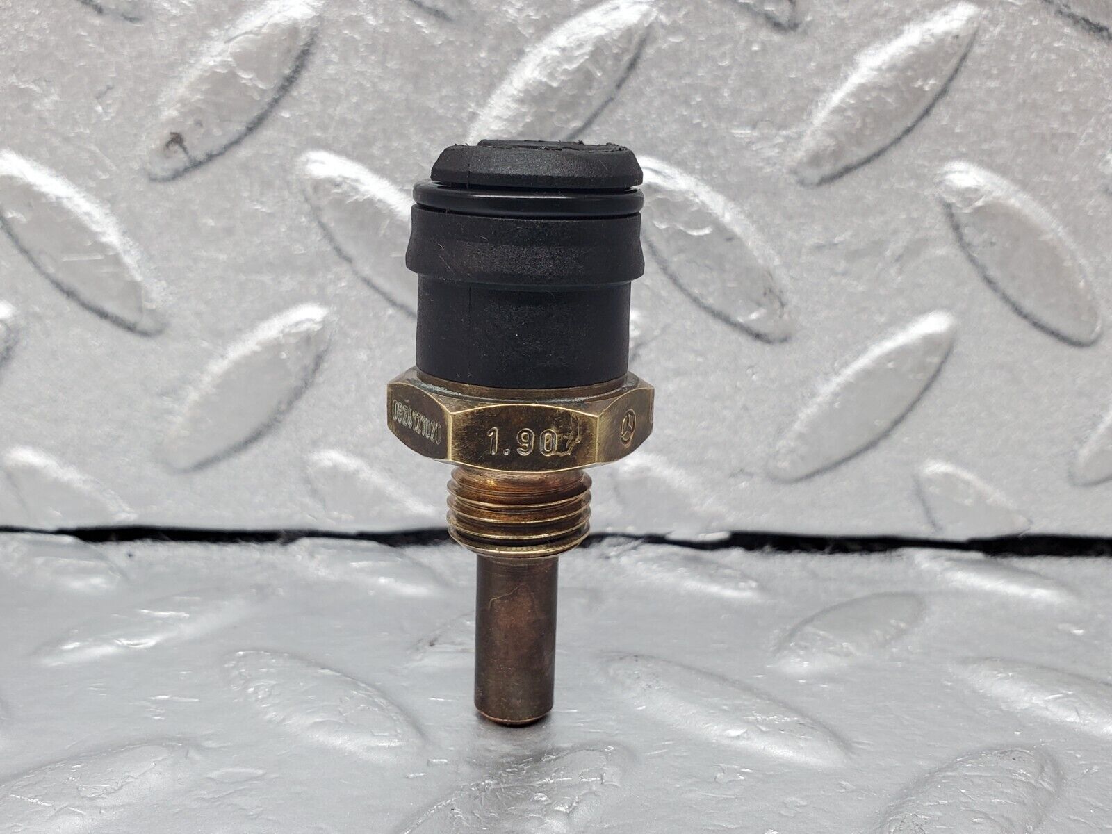 45341 Mercedes-Benz 280E M110.983 Coolant Temperature Sensor Beru 0085423217 0824121020