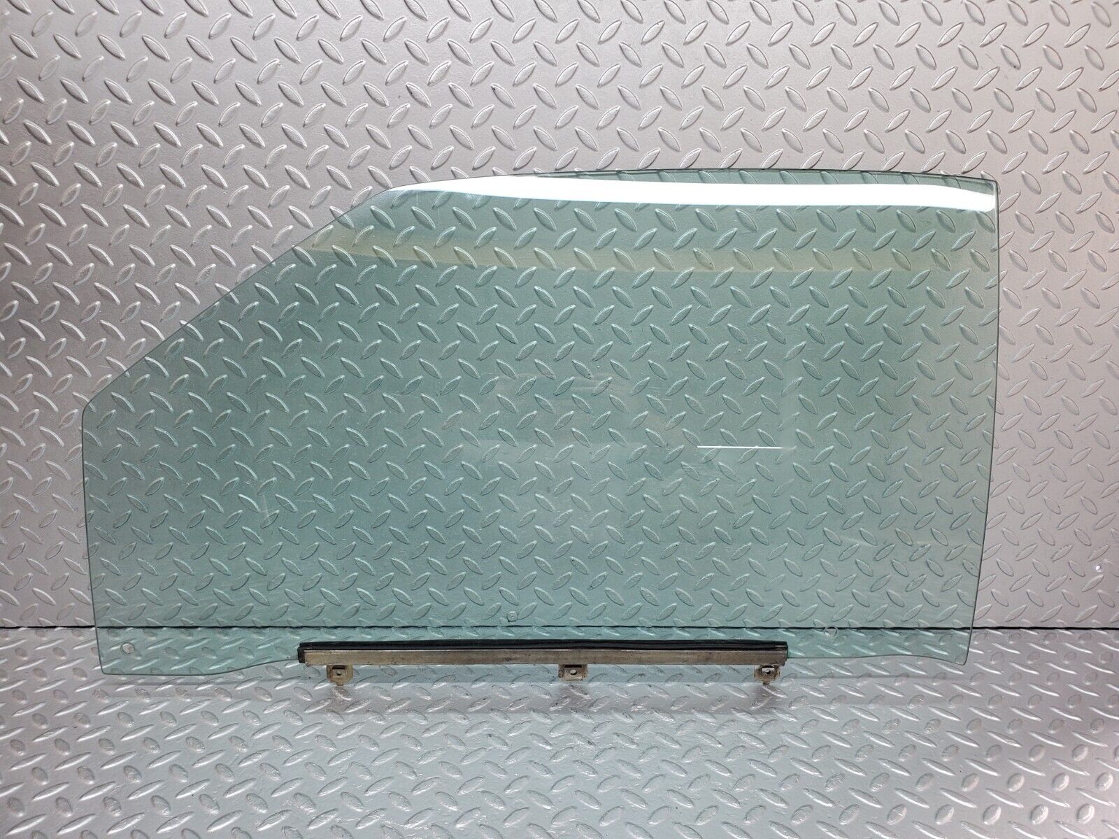 45311 Mercedes-Benz R129 300SL Coupe Left Door Window Glass