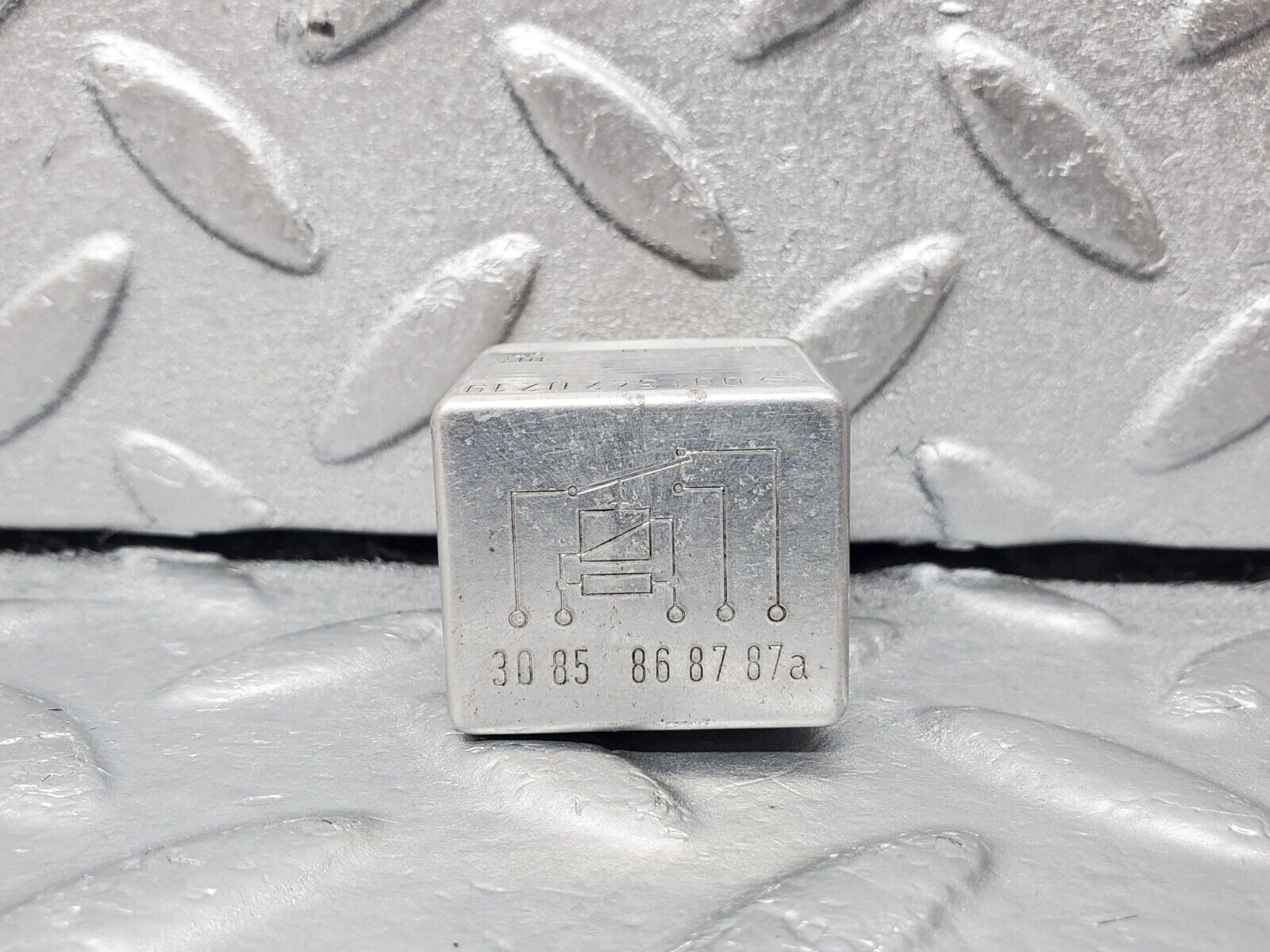 45533 Mercedes-Benz W126 420SE Multi Purpose Relay 0015420219