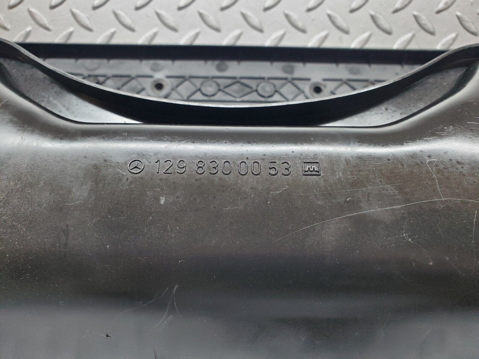 45252 Mercedes-Benz R129 300SL Coupe Cabin Filter Housing Heater Housing 1298300053 1298310098