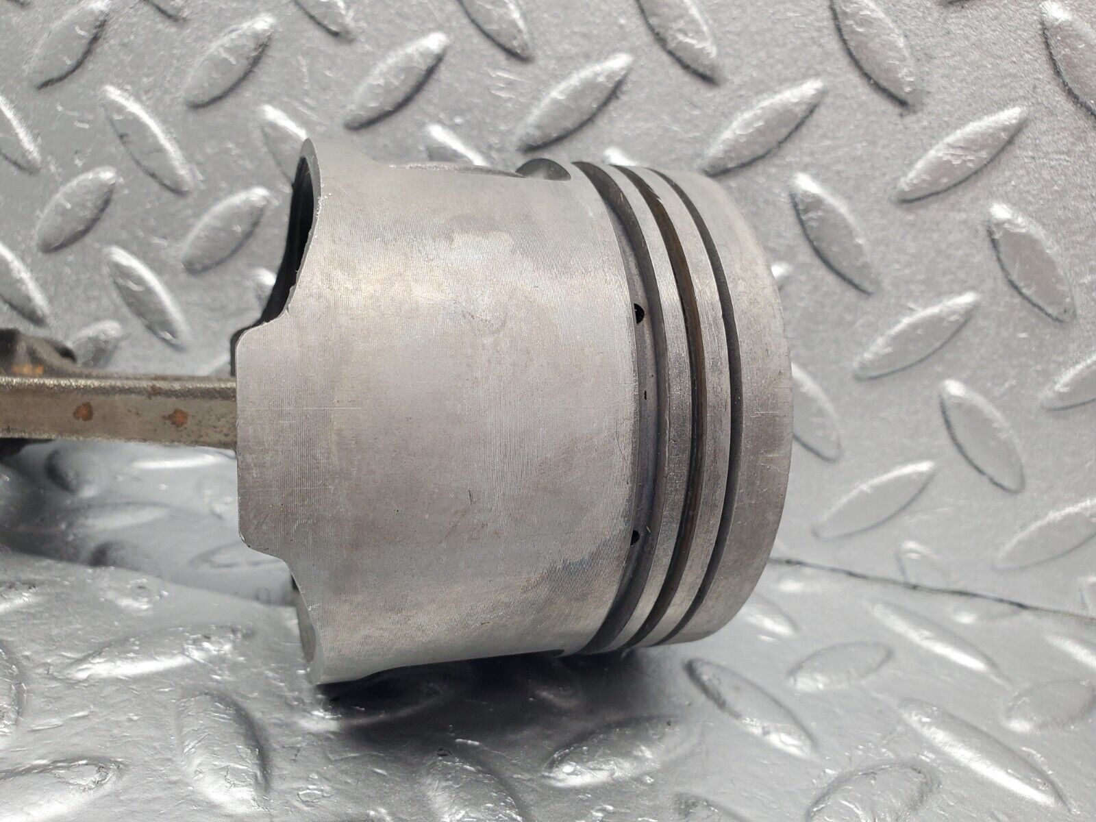 46601 Mercedes-Benz C123 280CE Coupe Piston With Connecting Rod 85.986mm 11005