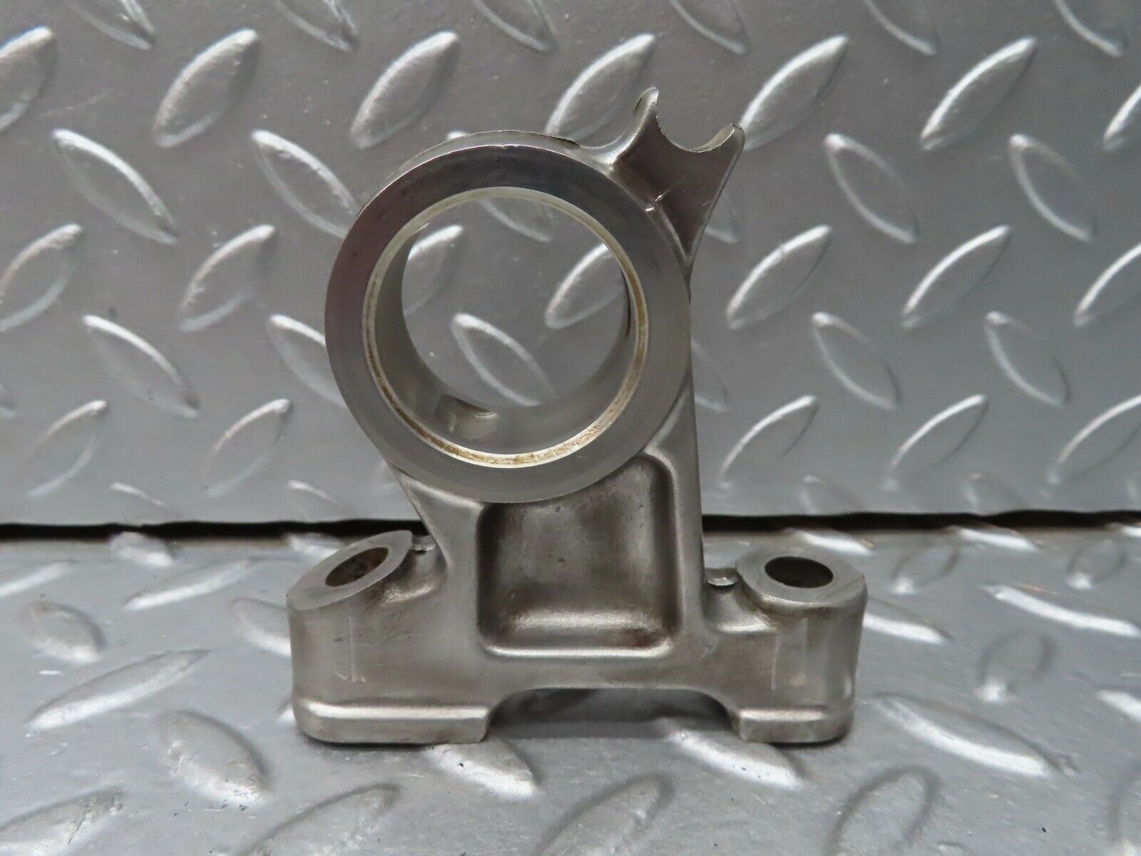 20673 Mercedes-Benz R107 450SL Camshaft Tower Bearing 1160511810