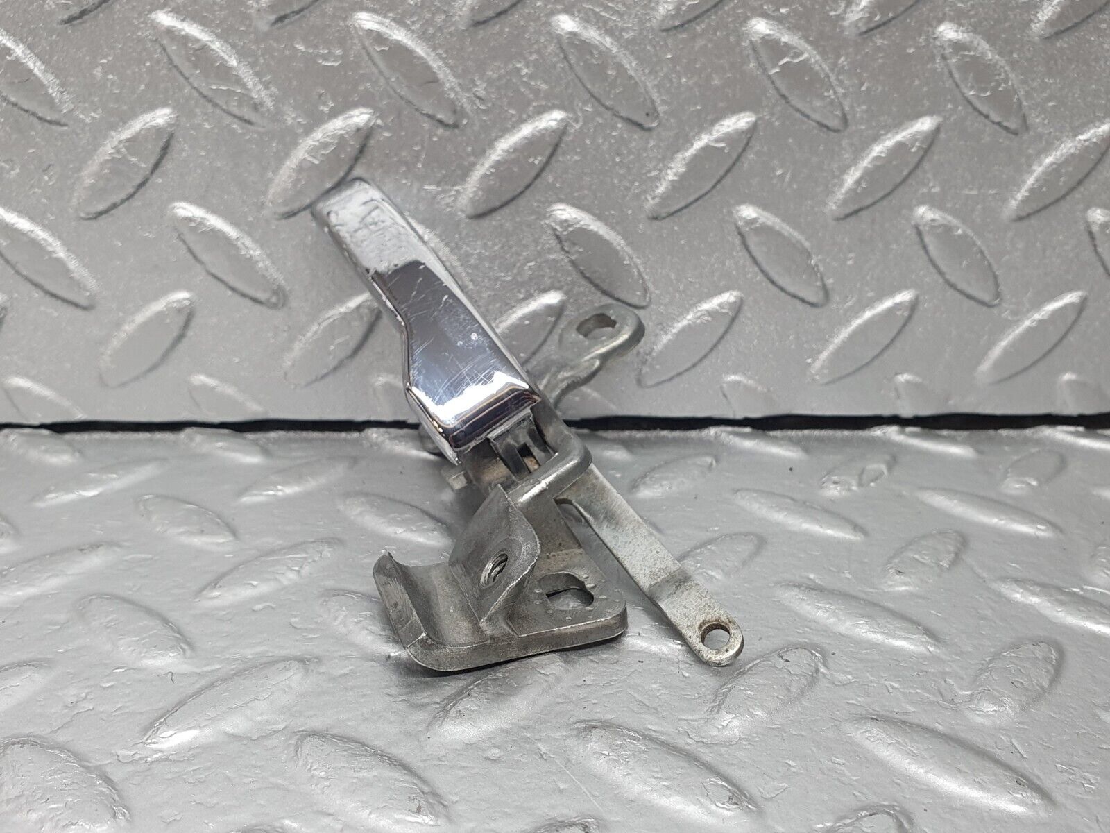 43111 Mercedes-Benz W108 280SE Rear Left Interior Door Handle Chrome 1157660119